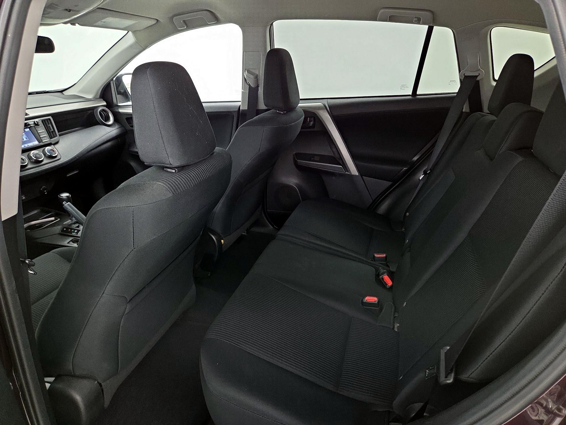 Thumbnail: 2018 Toyota RAV4 - 19