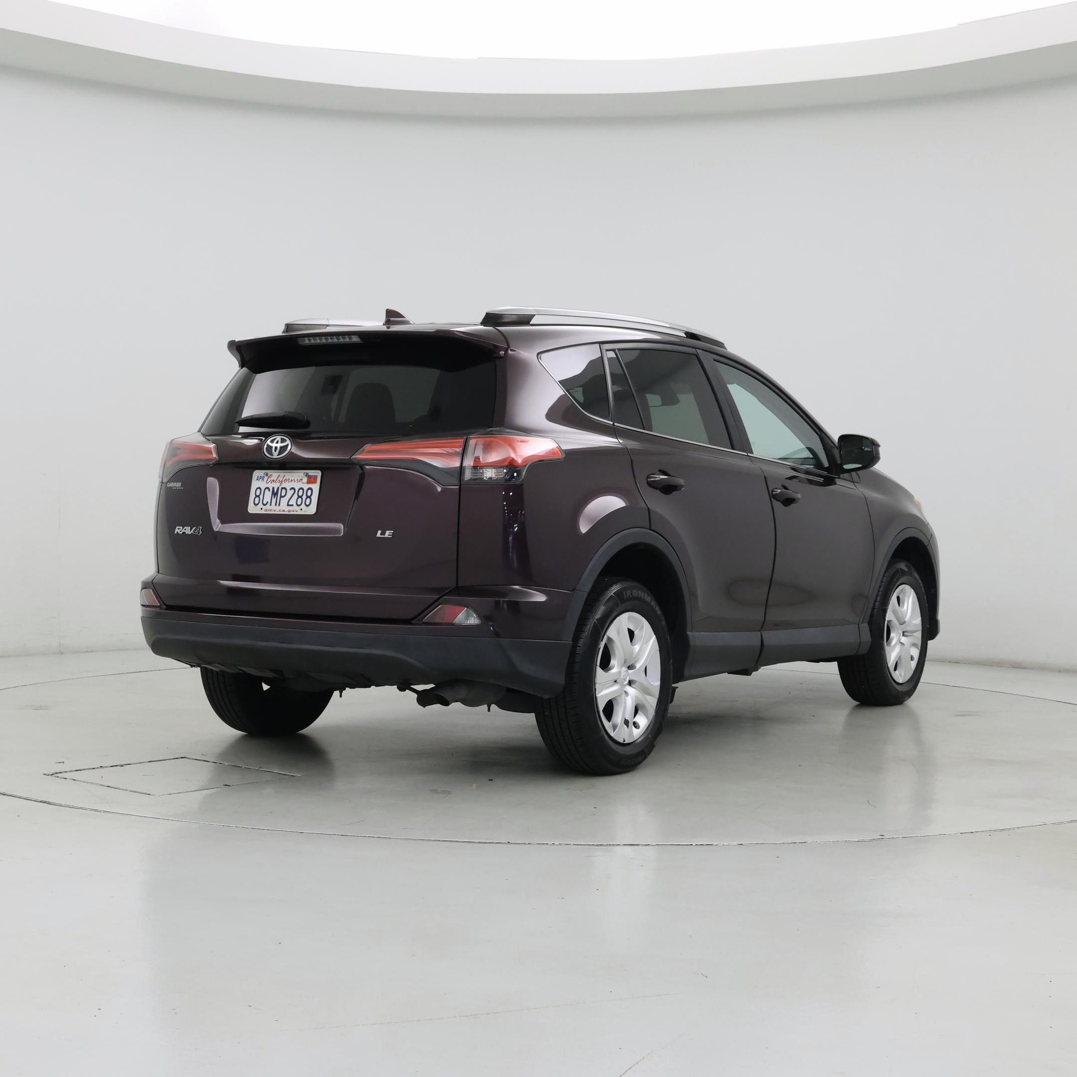 Thumbnail: 2018 Toyota RAV4 - 8