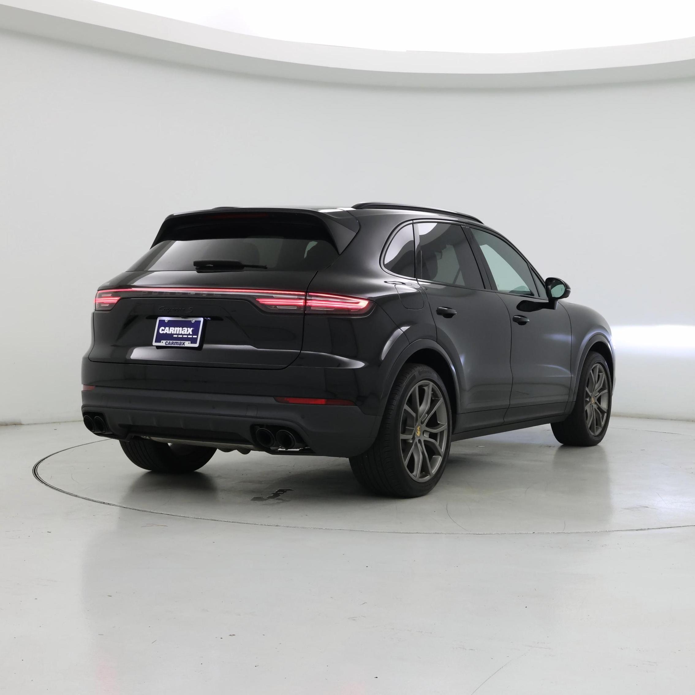 Thumbnail: 2023 Porsche Cayenne - 8