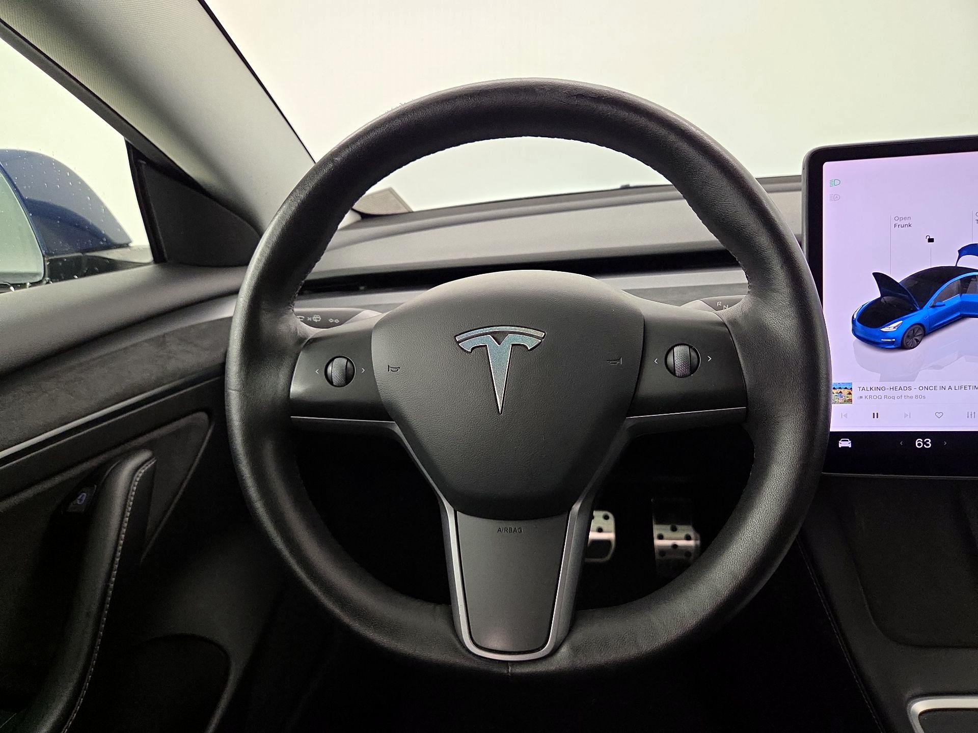 Thumbnail: 2022 Tesla Model 3 - 10