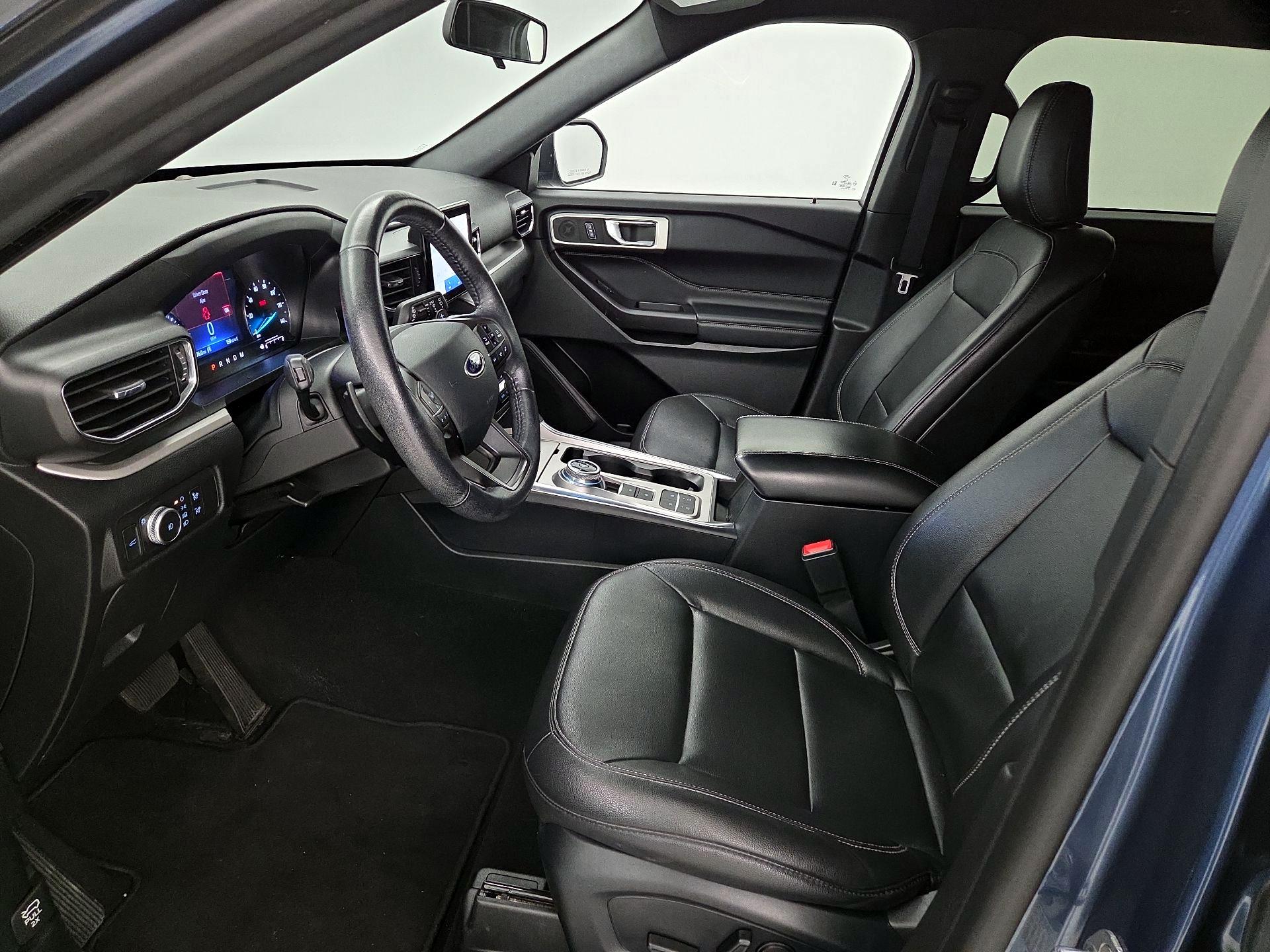 Thumbnail: 2020 Ford Explorer - 11