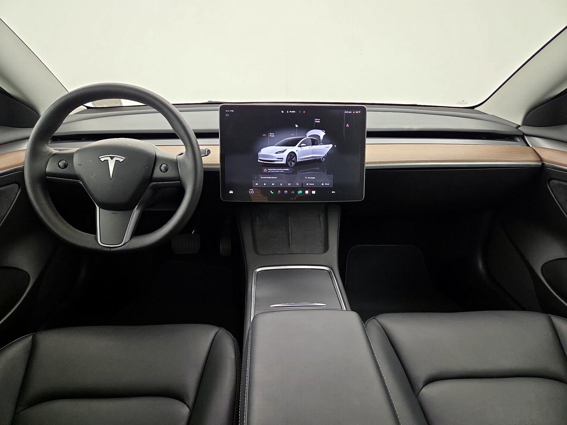 Thumbnail: 2023 Tesla Model 3 - 9