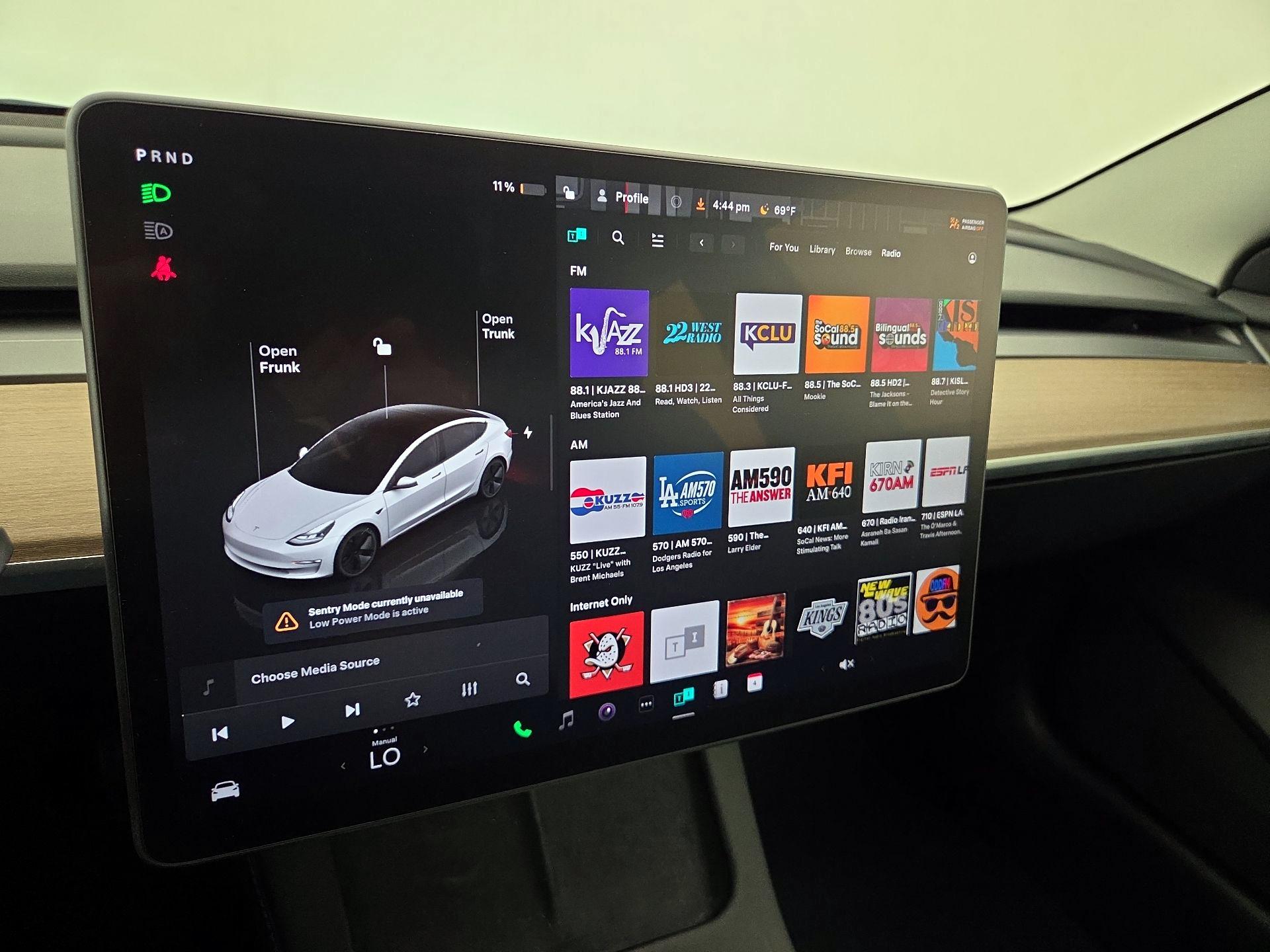 Thumbnail: 2023 Tesla Model 3 - 15