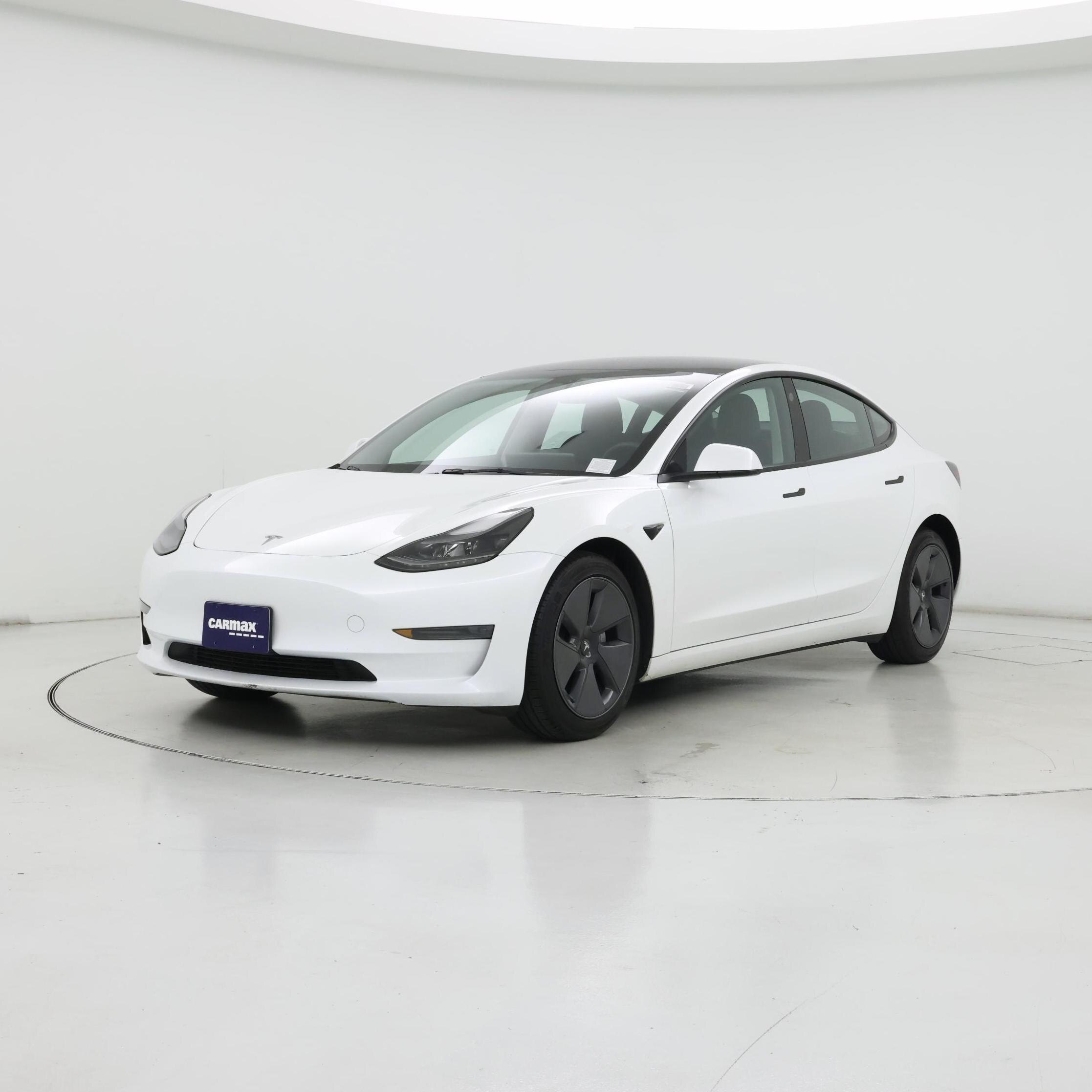 Thumbnail: 2023 Tesla Model 3 - 4