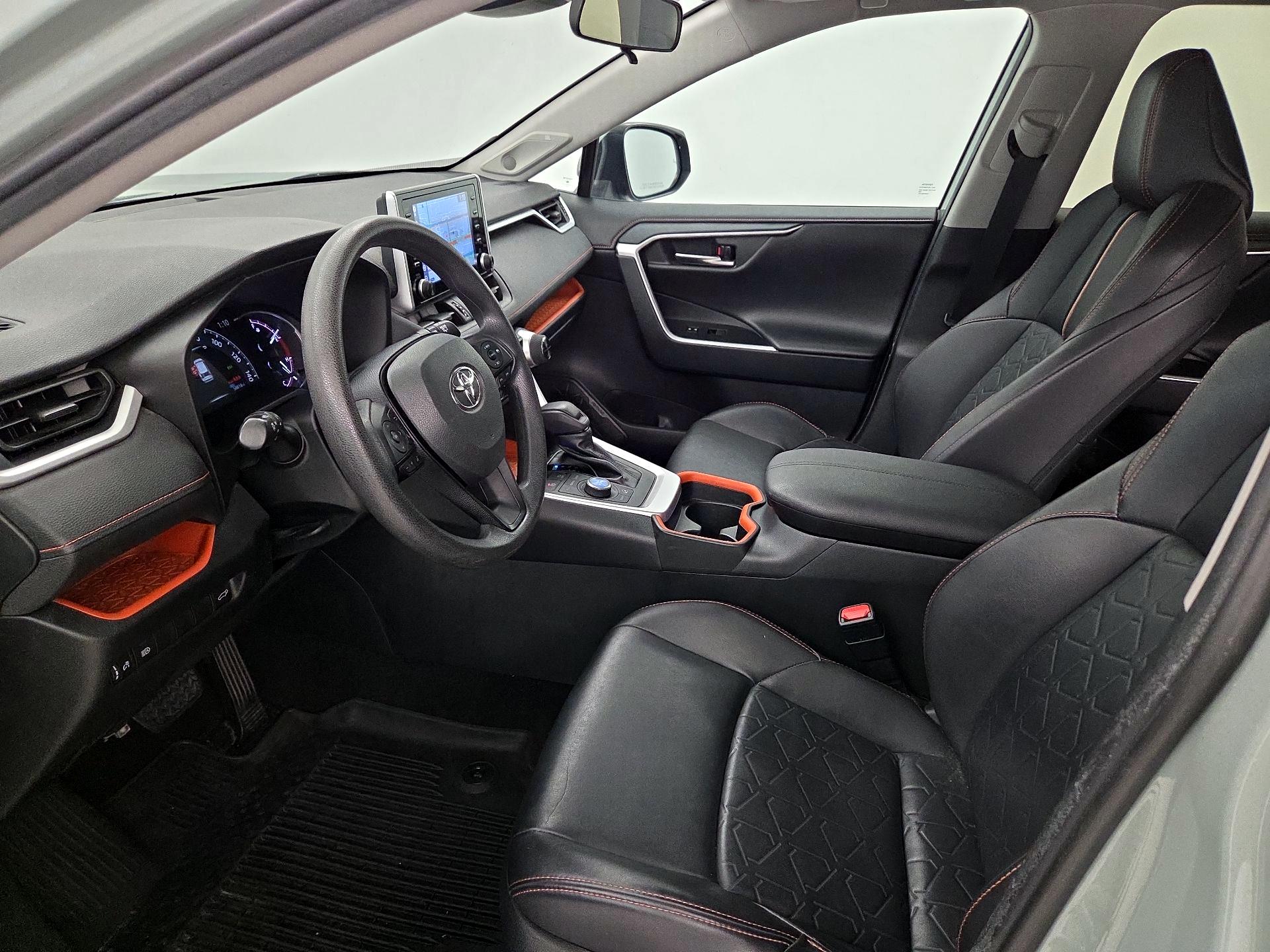 Thumbnail: 2019 Toyota RAV4 - 11