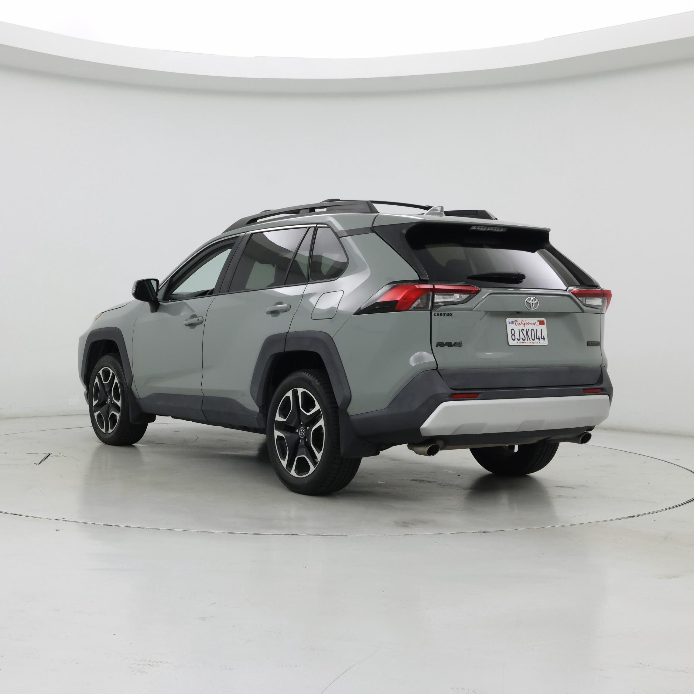 Thumbnail: 2019 Toyota RAV4 - 2