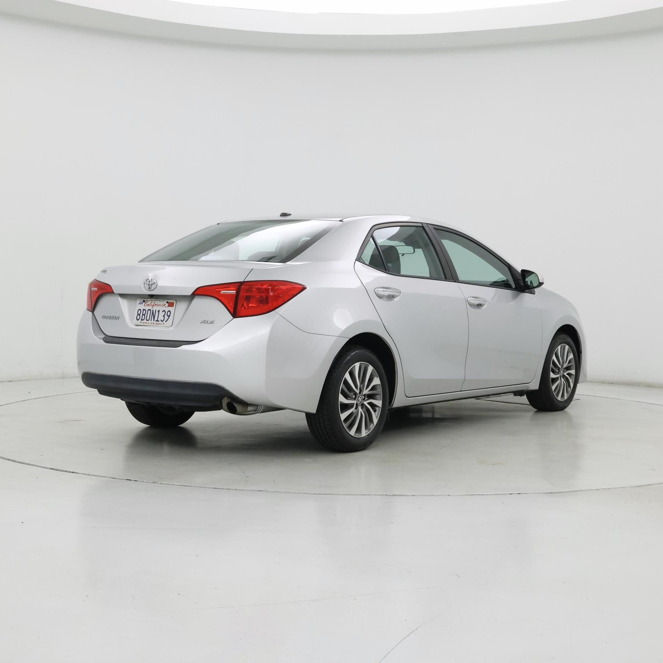 Thumbnail: 2018 Toyota Corolla - 8