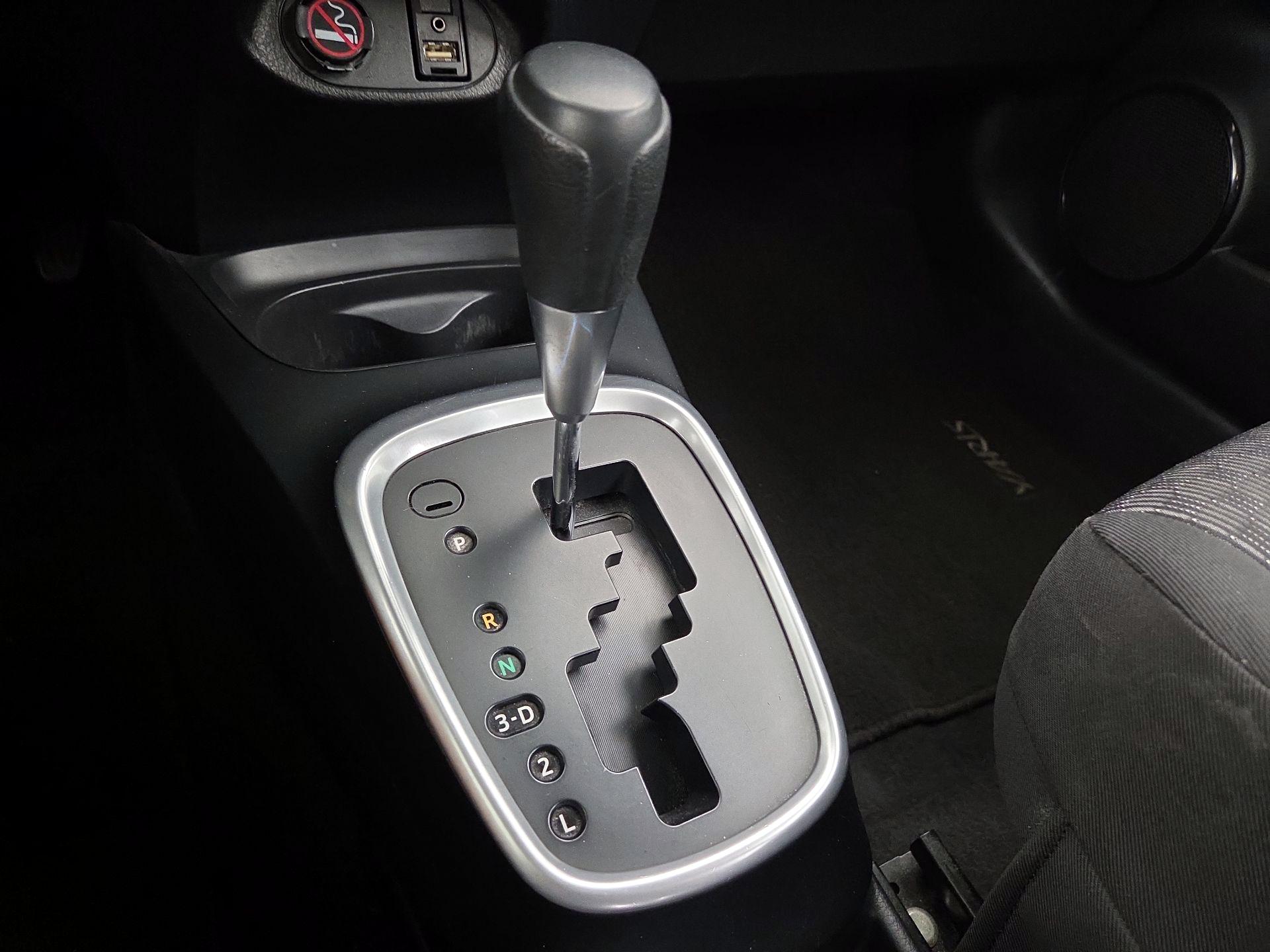 Thumbnail: 2017 Toyota Yaris - 16