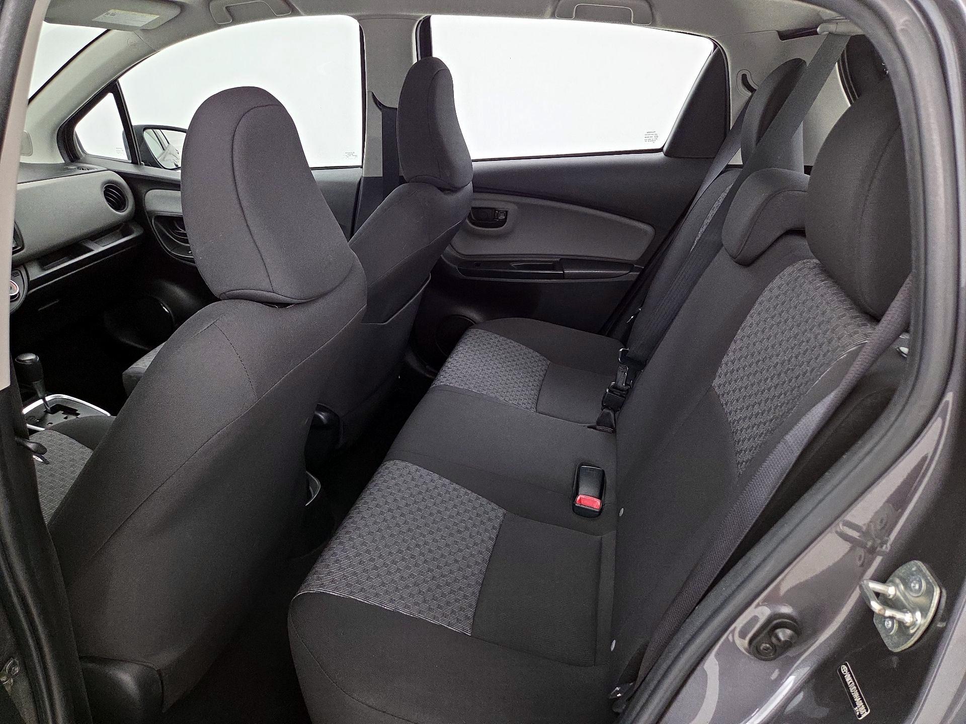 Thumbnail: 2017 Toyota Yaris - 18