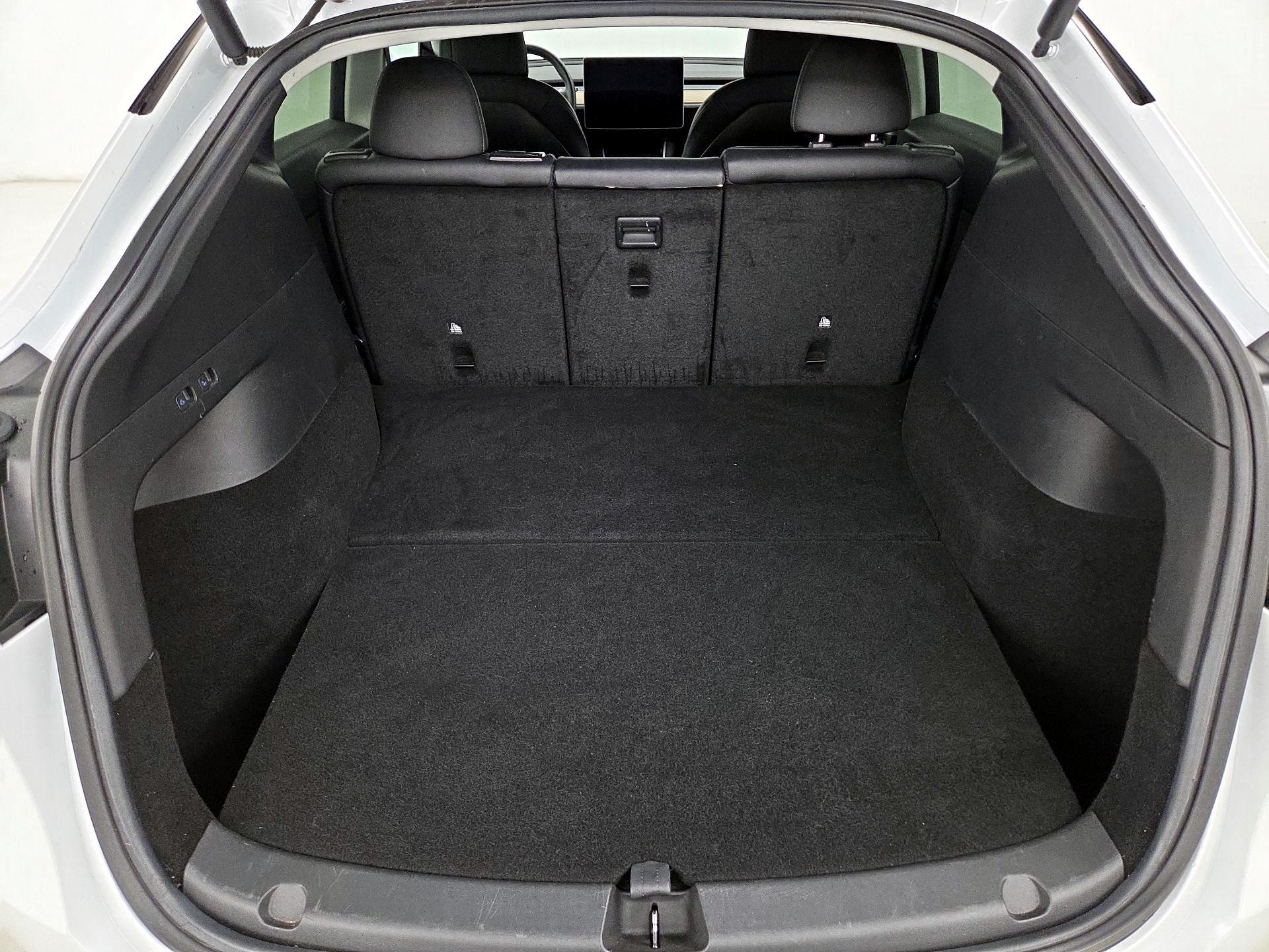 Thumbnail: 2021 Tesla Model Y - 19