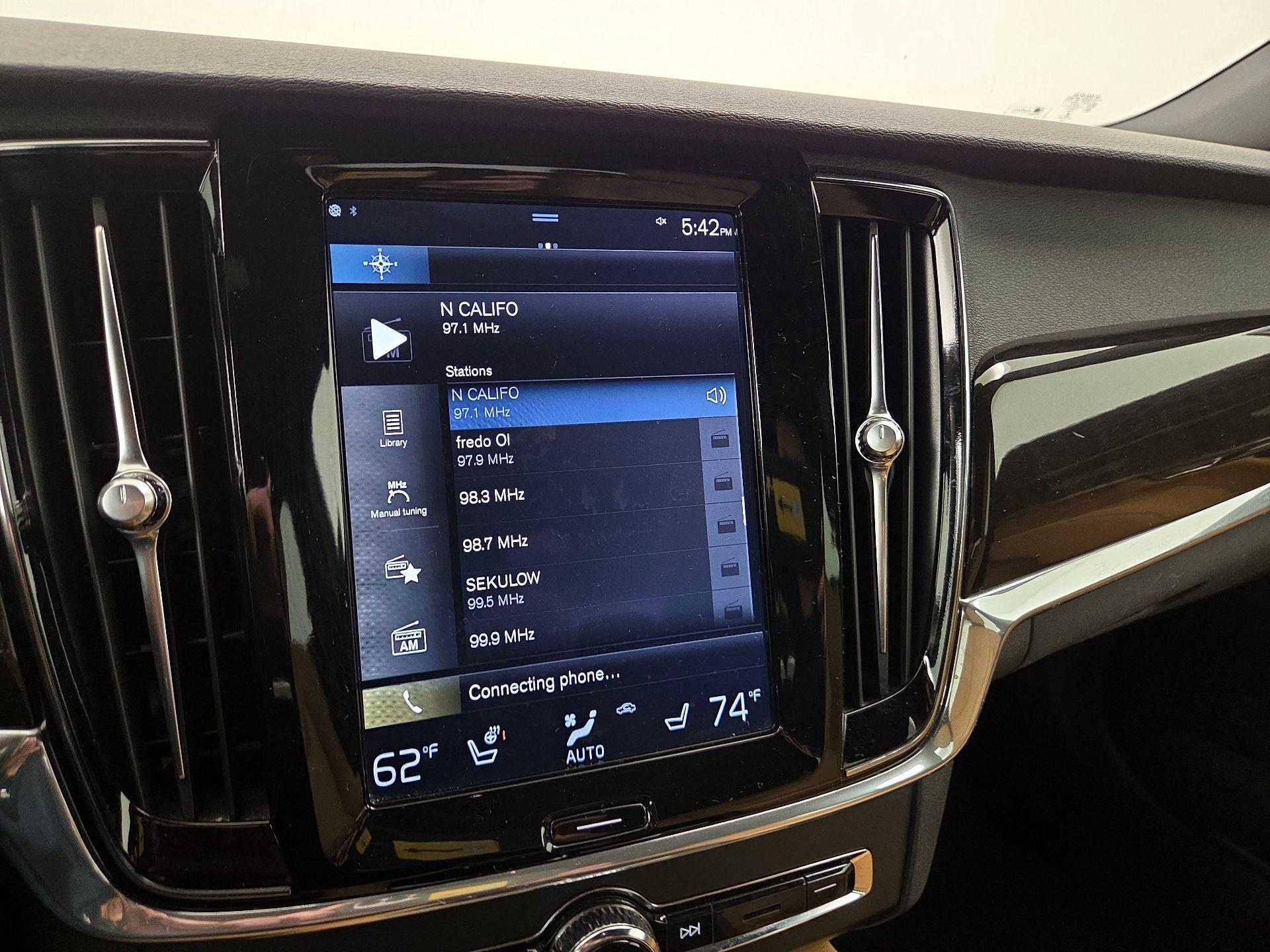 Thumbnail: 2018 Volvo S90 - 16