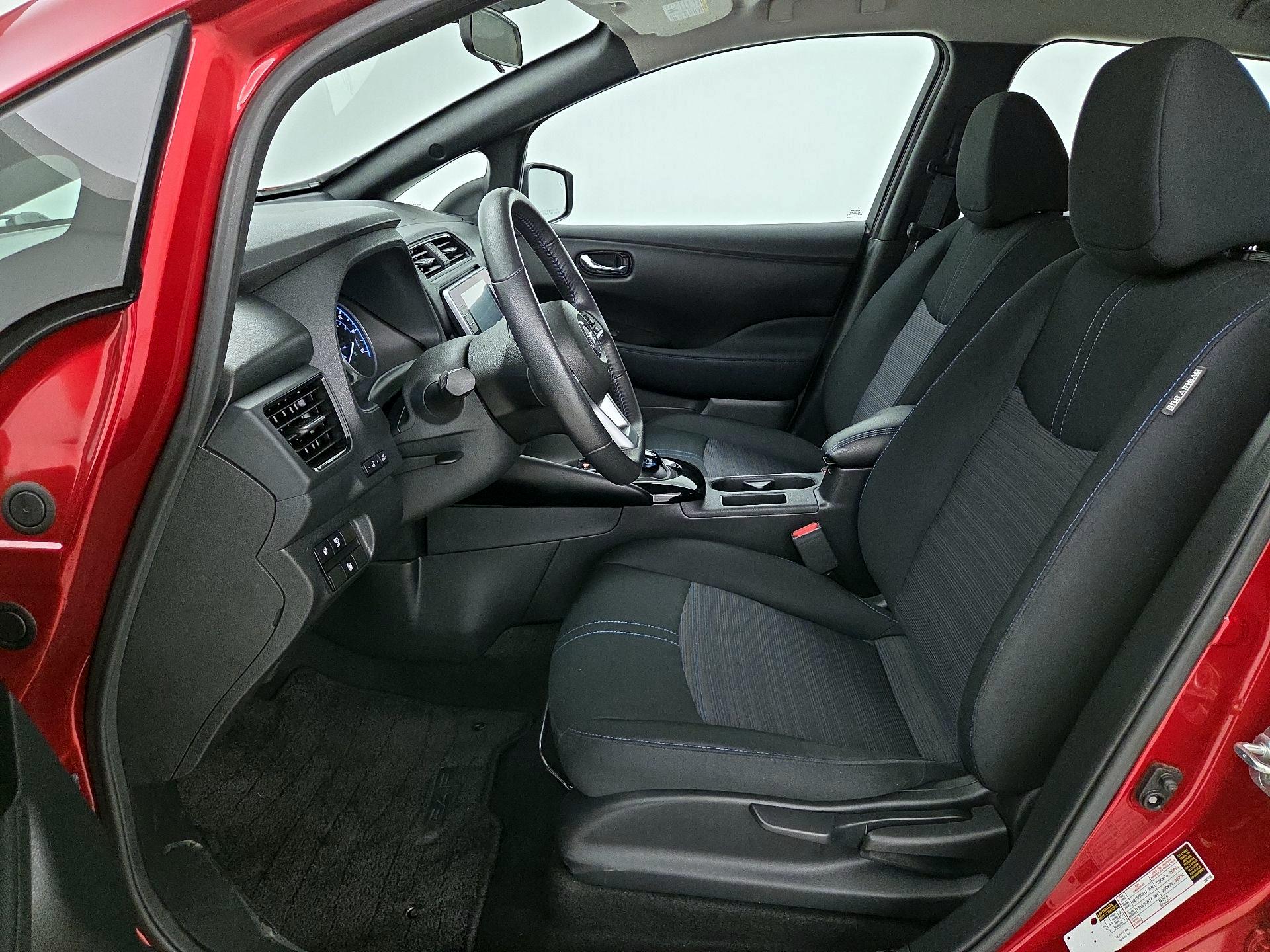 Thumbnail: 2020 Nissan Leaf - 11