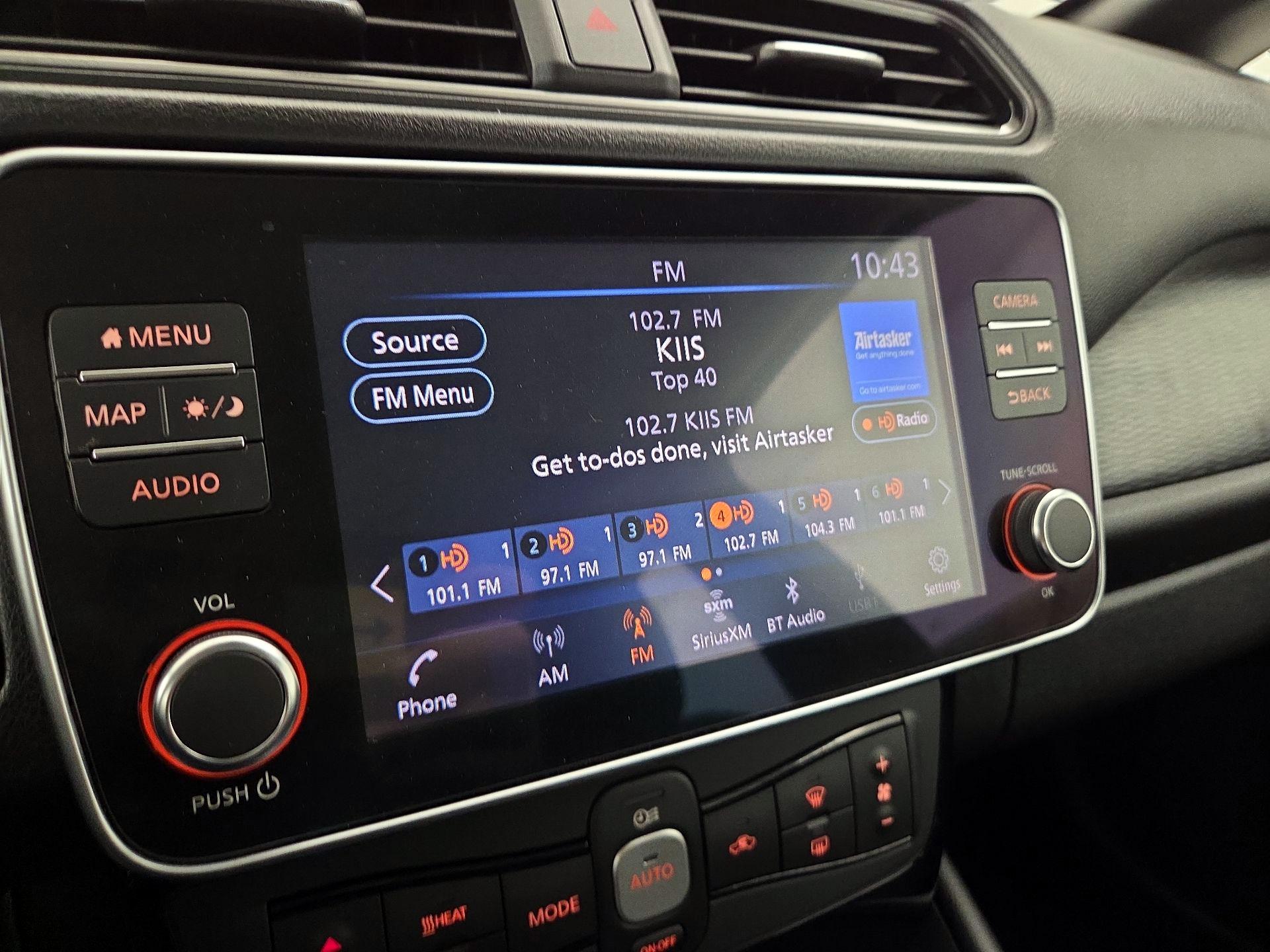 Thumbnail: 2020 Nissan Leaf - 16