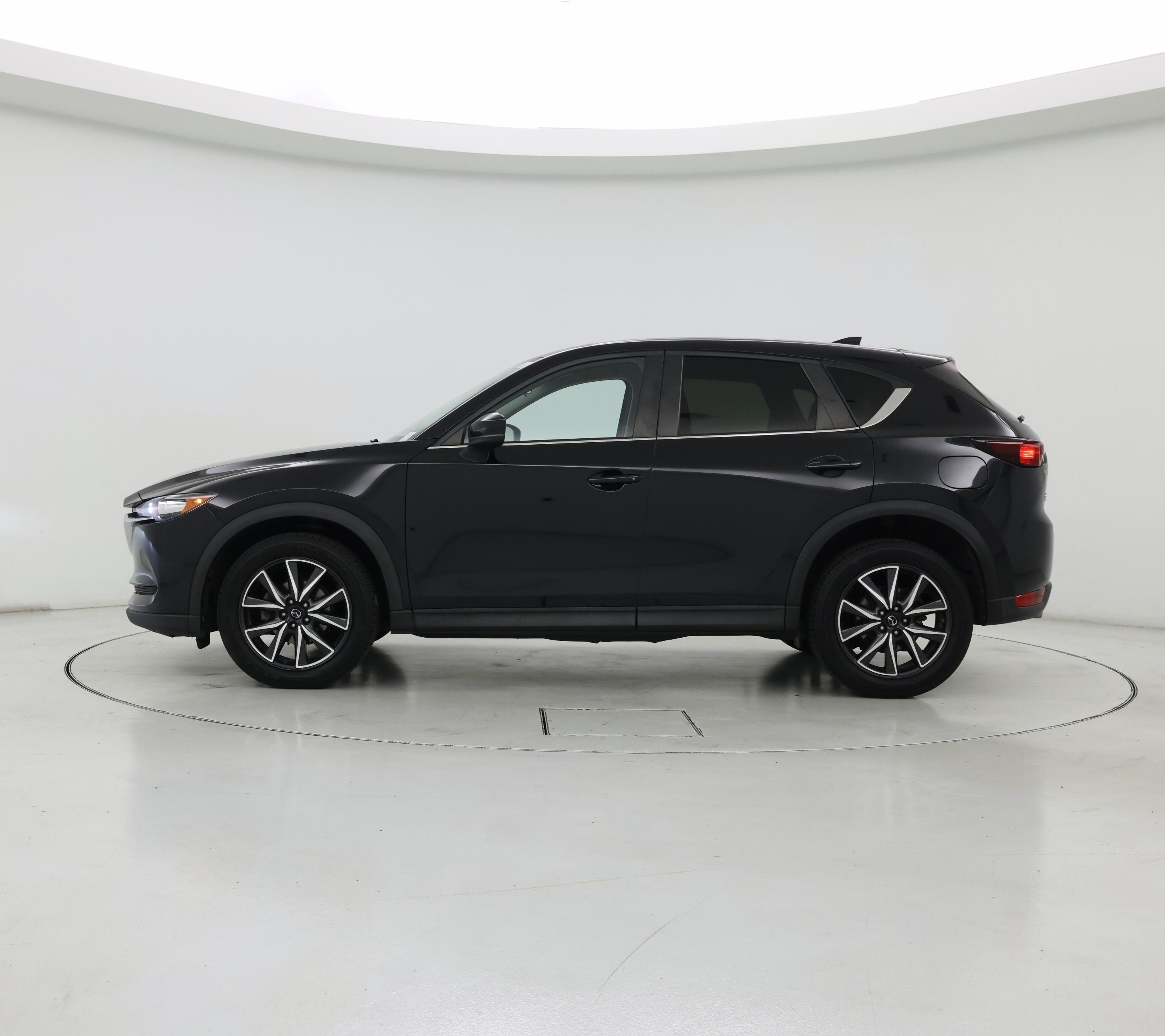 Thumbnail: 2018 Mazda CX-5 - 3
