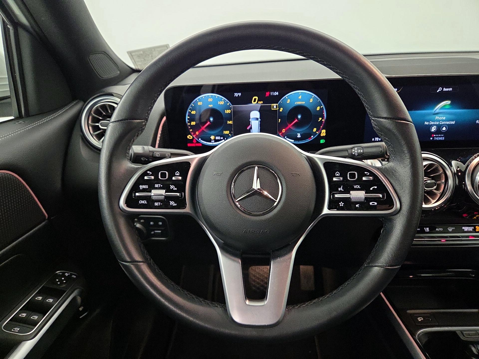 Thumbnail: 2022 Mercedes-Benz GLB - 10