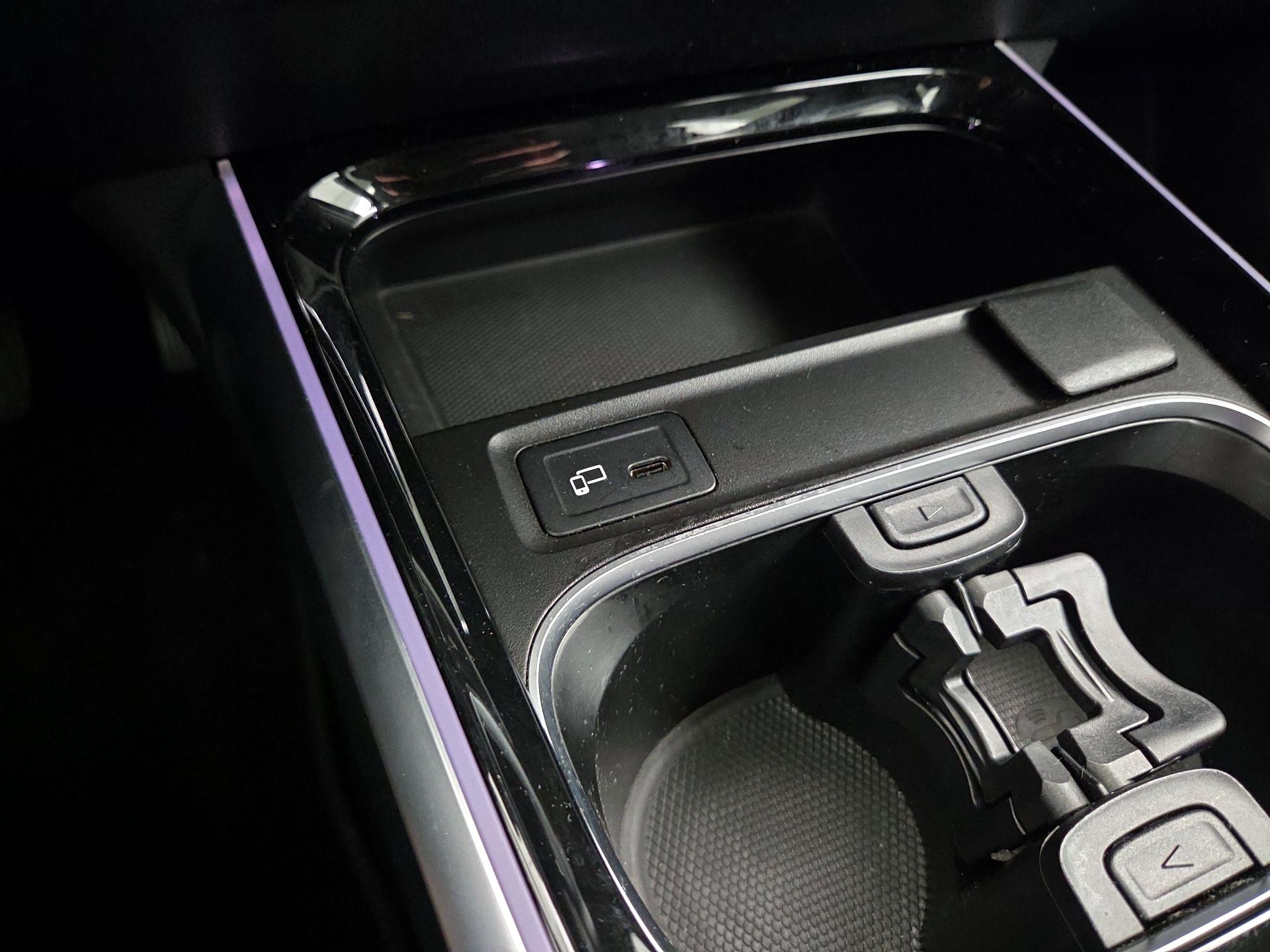 Thumbnail: 2022 Mercedes-Benz GLB - 18