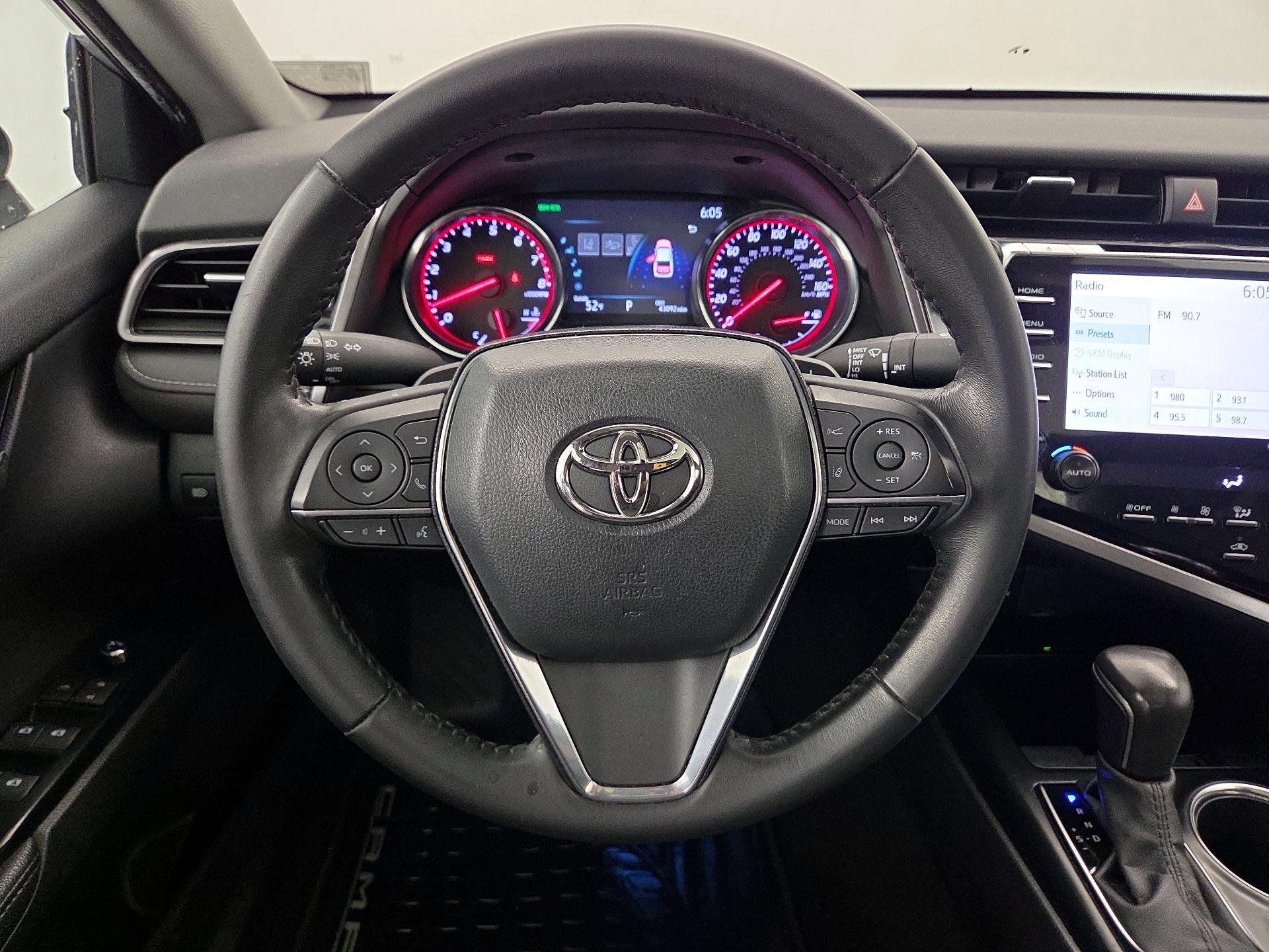 Thumbnail: 2020 Toyota Camry - 10