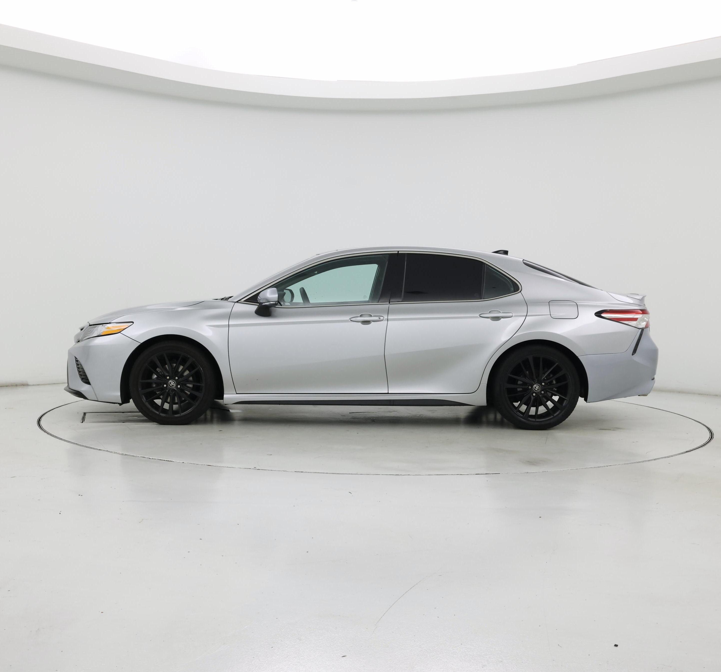 Thumbnail: 2020 Toyota Camry - 3