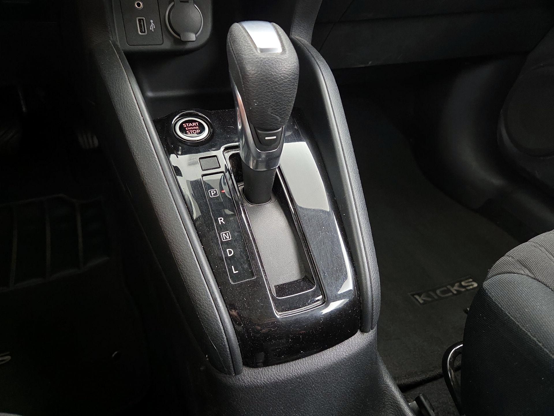 Thumbnail: 2022 Nissan Kicks - 17