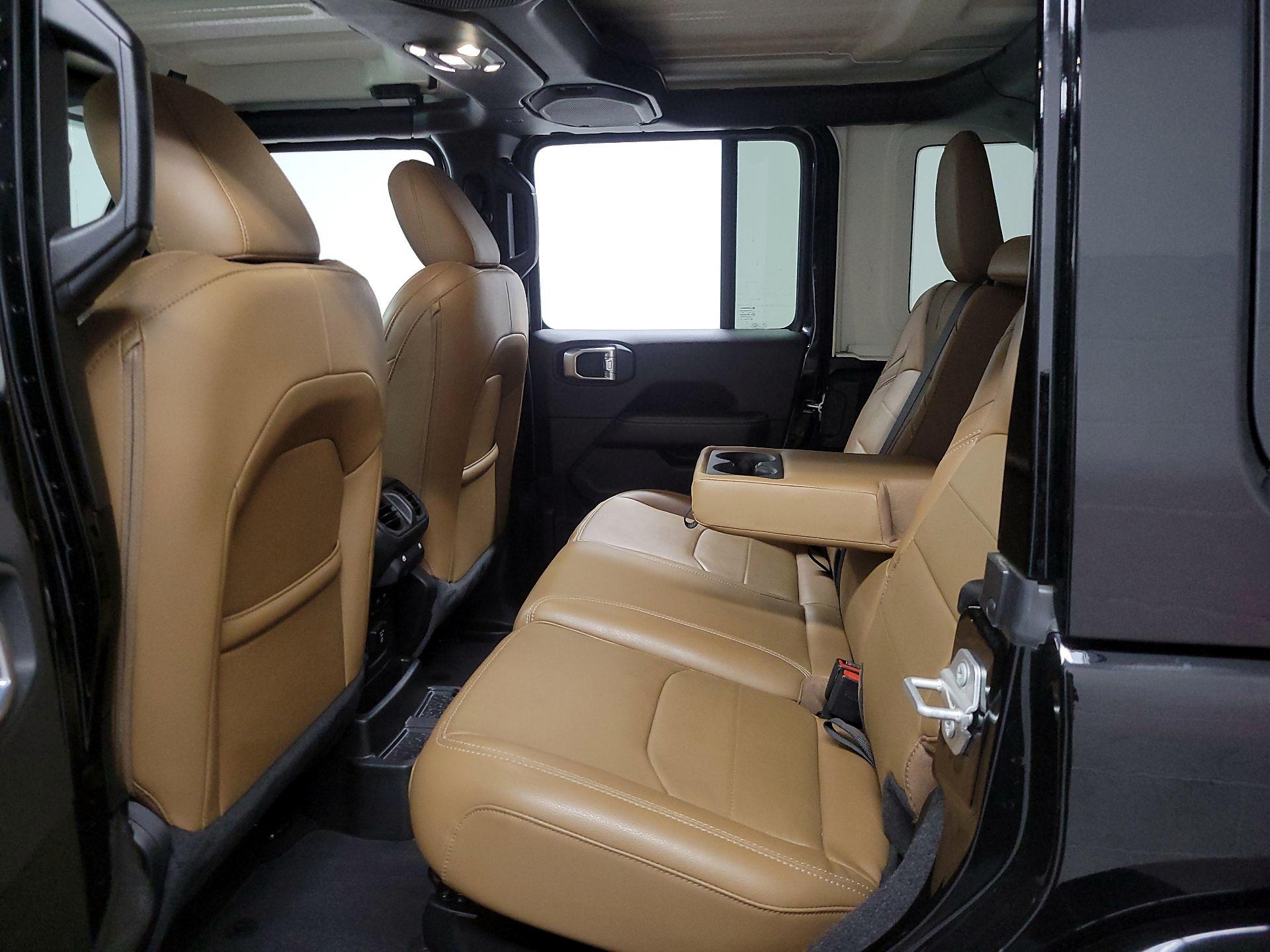 Thumbnail: 2023 Jeep Wrangler - 17