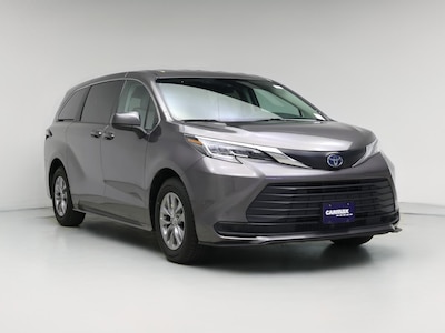 2023 Toyota Sienna Hybrid LE