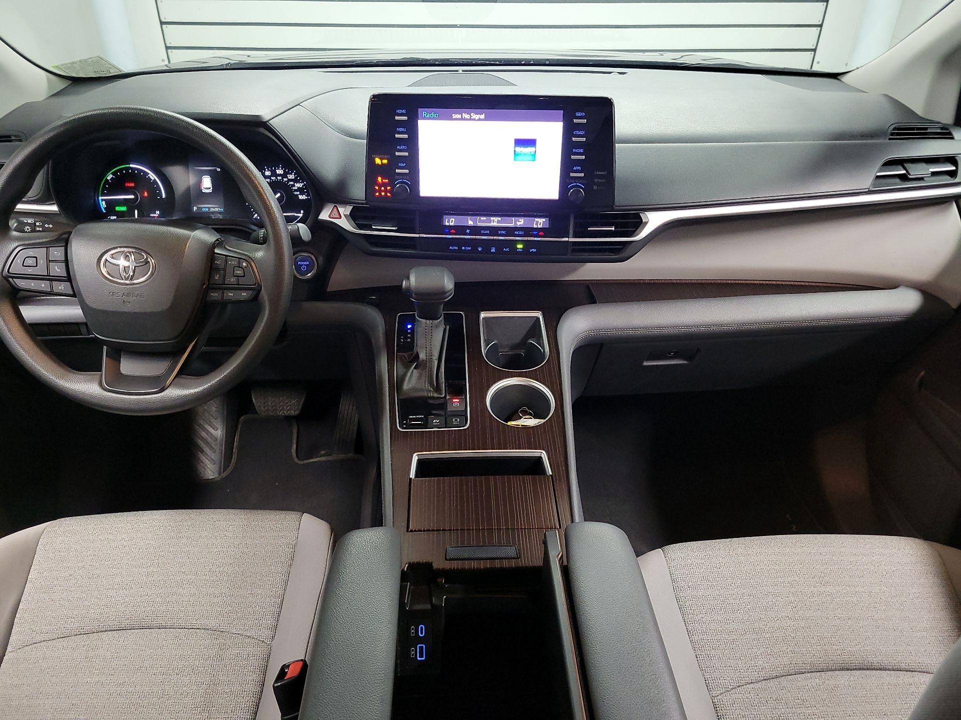 Thumbnail: 2023 Toyota Sienna - 9