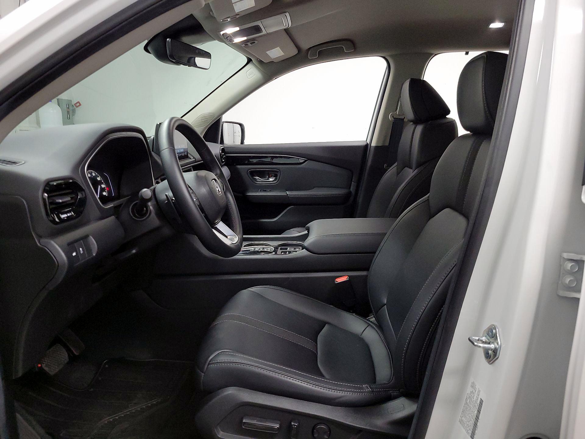 Thumbnail: 2025 Honda Pilot - 11