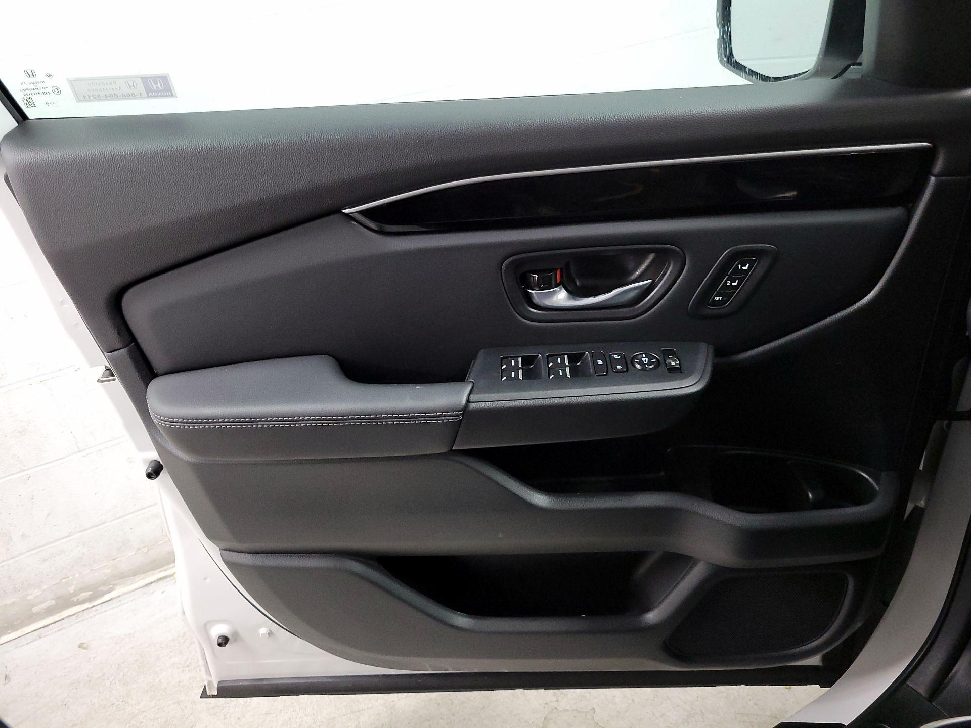 Thumbnail: 2025 Honda Pilot - 12