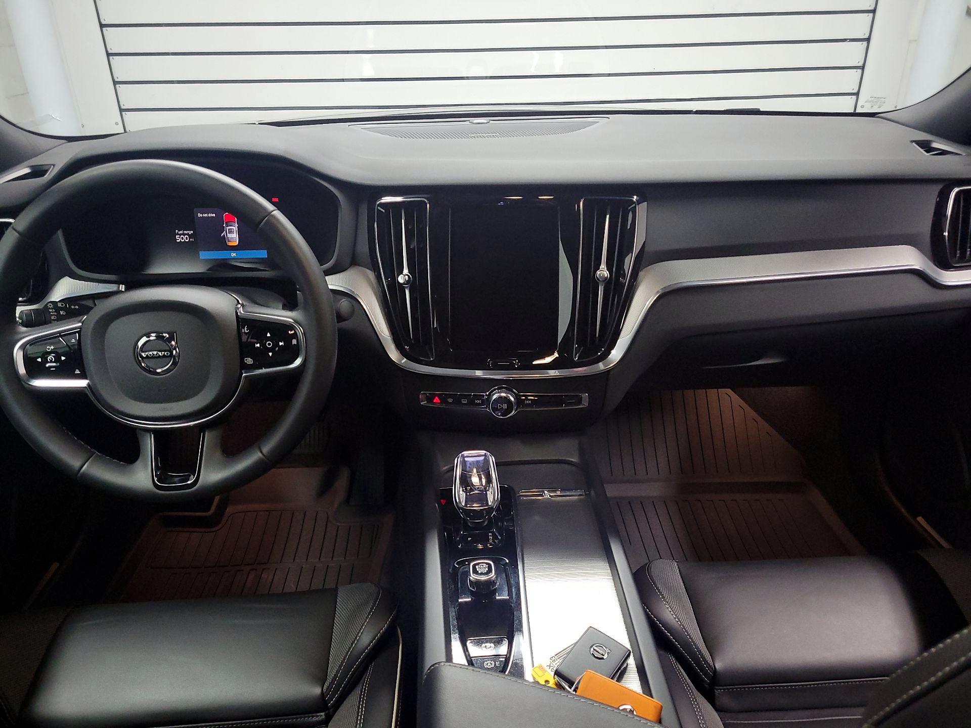 Thumbnail: 2024 Volvo S60 - 9