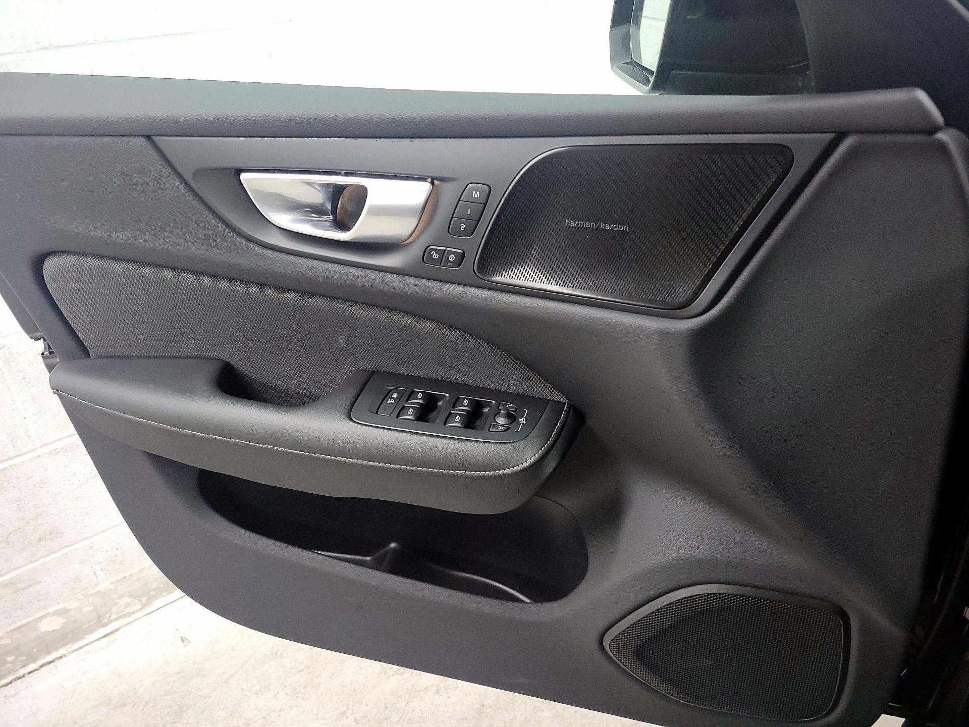 Thumbnail: 2024 Volvo S60 - 12