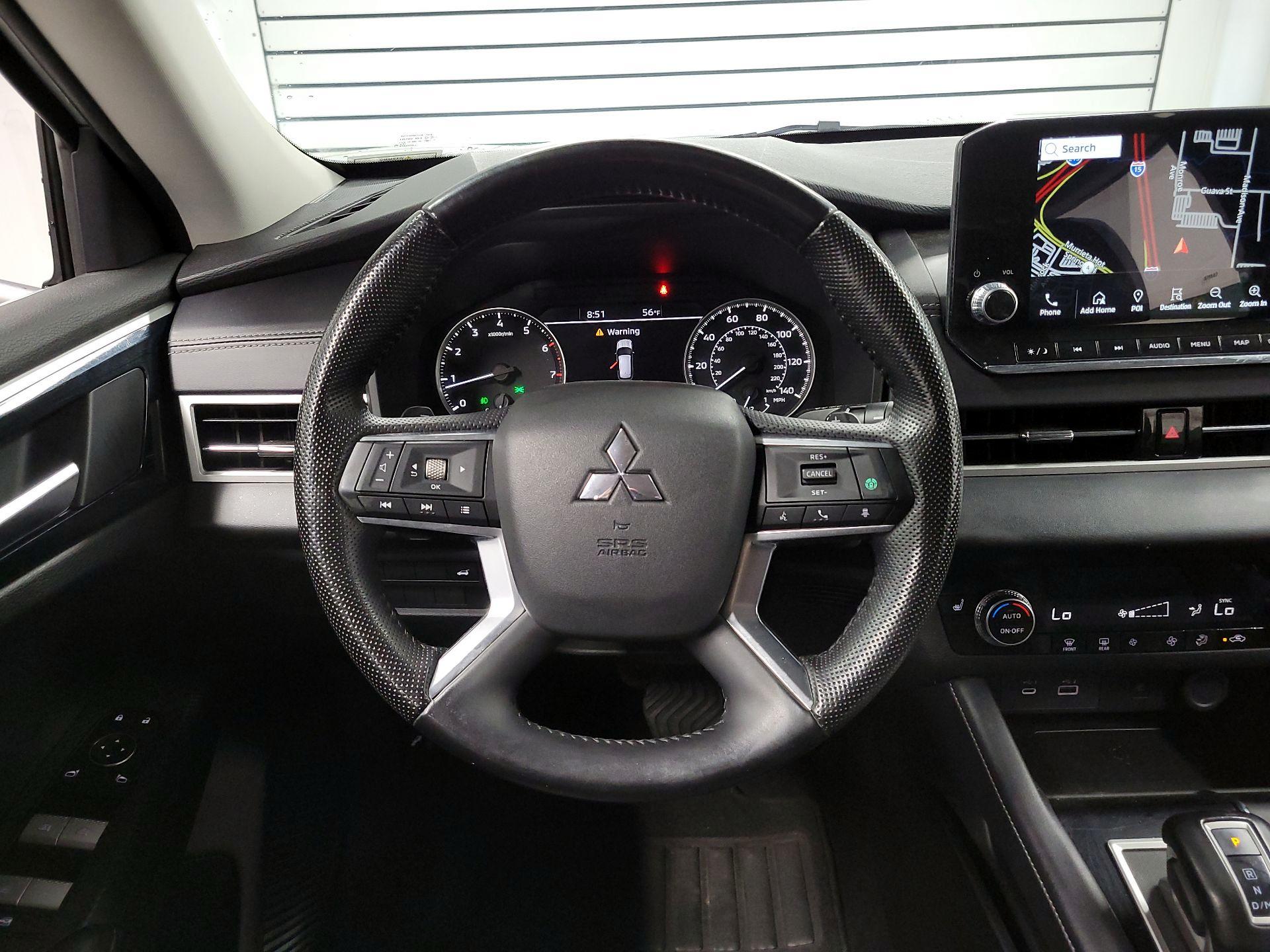 Thumbnail: 2022 Mitsubishi Outlander - 10