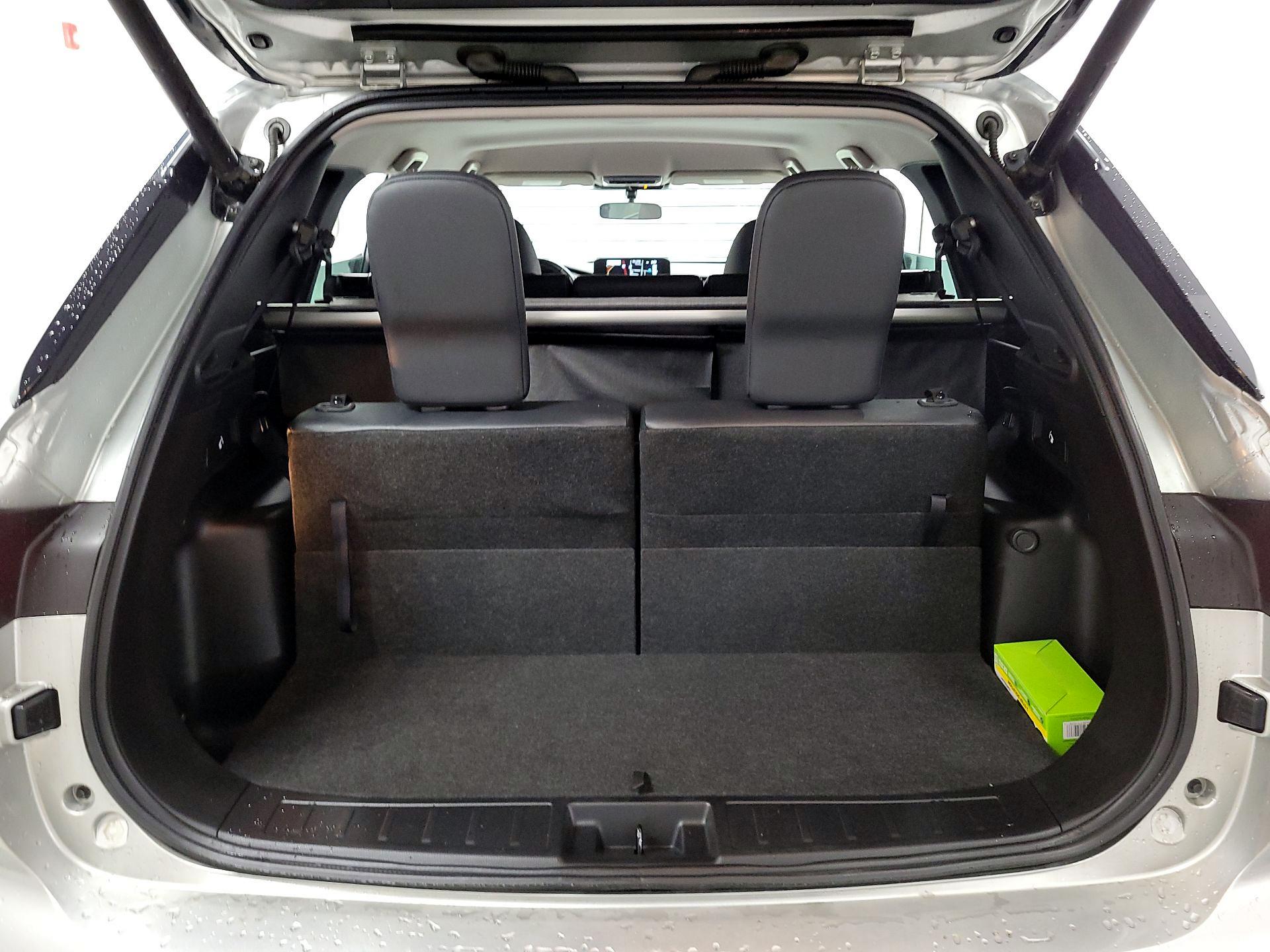 Thumbnail: 2022 Mitsubishi Outlander - 17