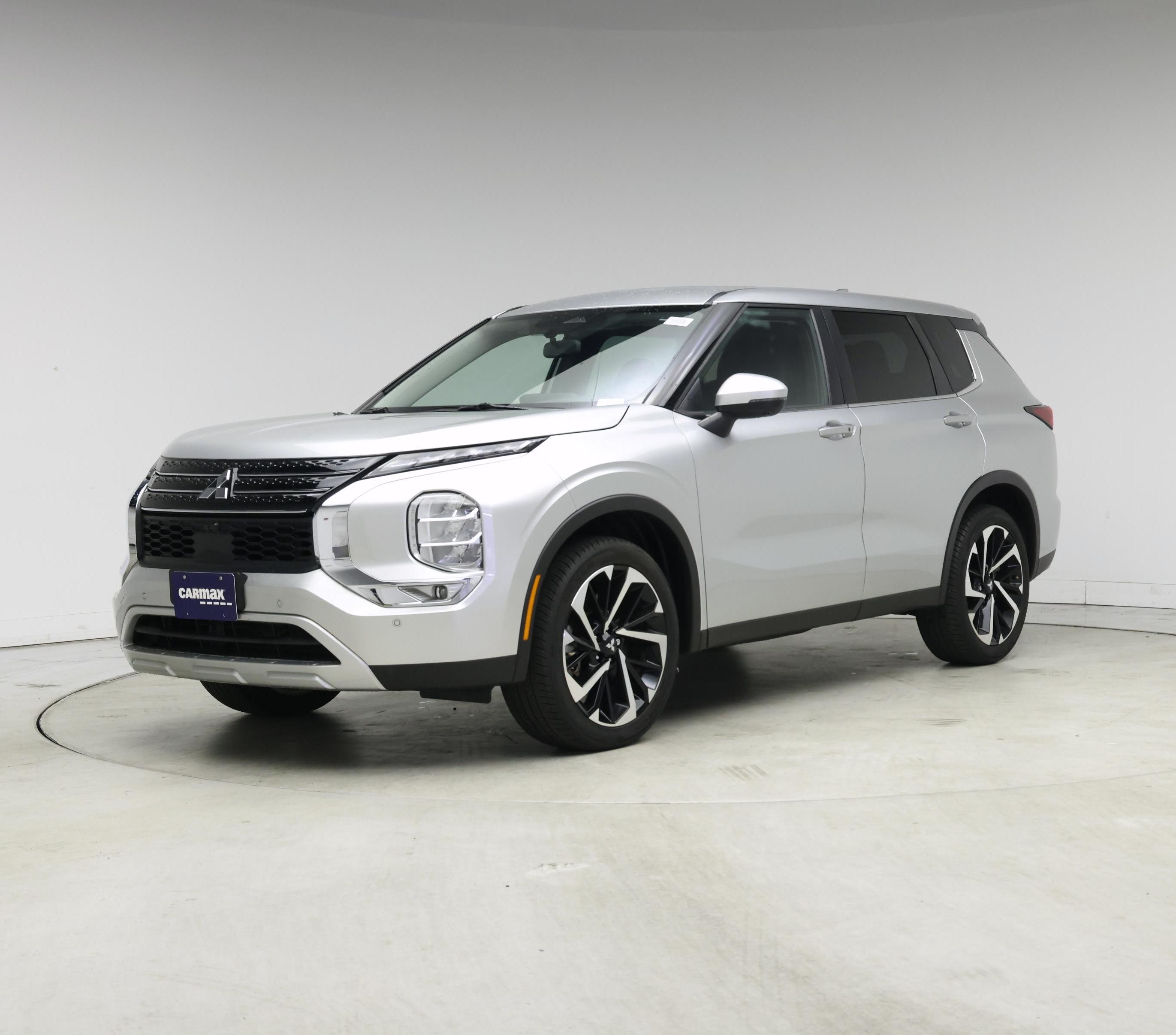 Thumbnail: 2022 Mitsubishi Outlander - 4