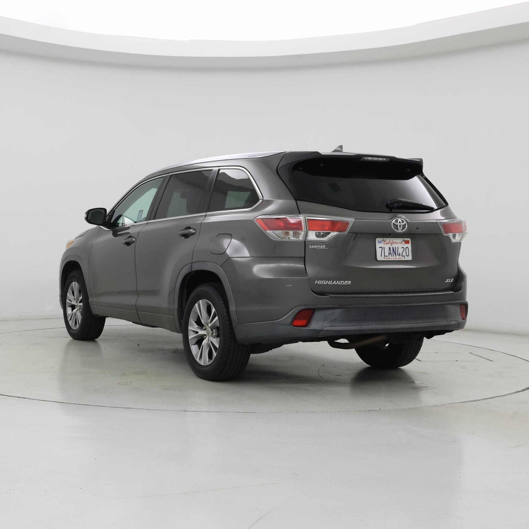 Thumbnail: 2015 Toyota Highlander - 2