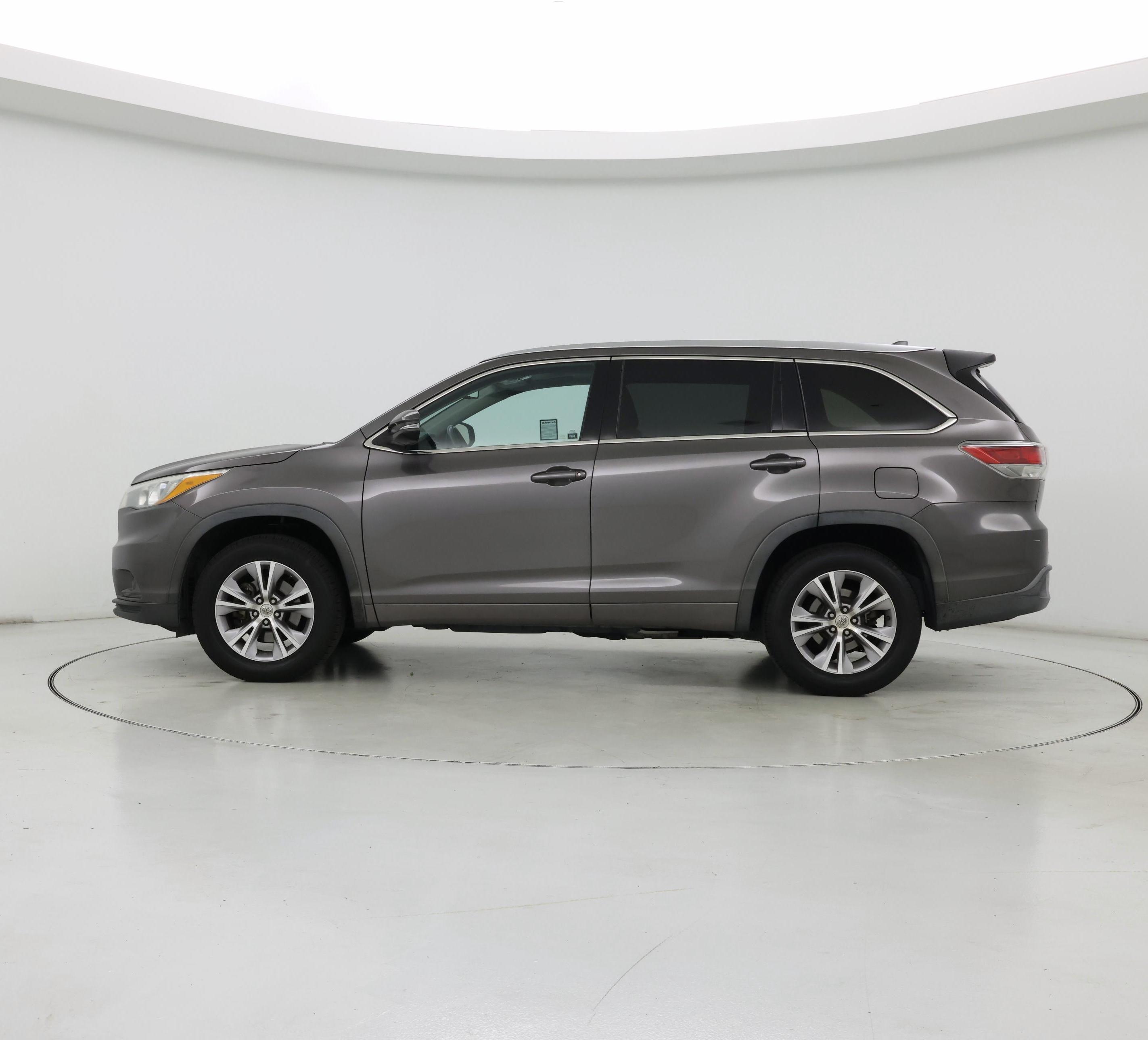 Thumbnail: 2015 Toyota Highlander - 3