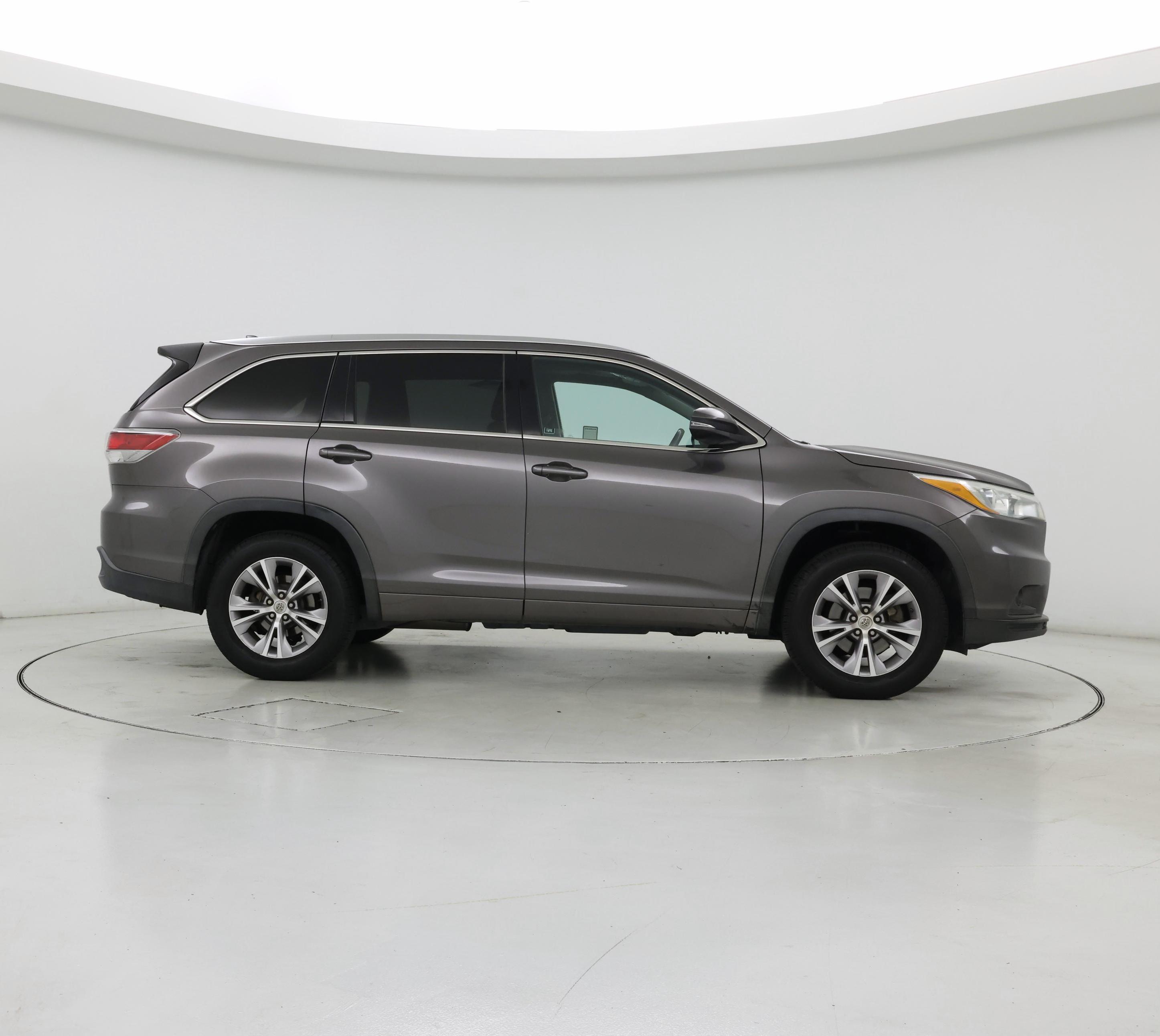 Thumbnail: 2015 Toyota Highlander - 7