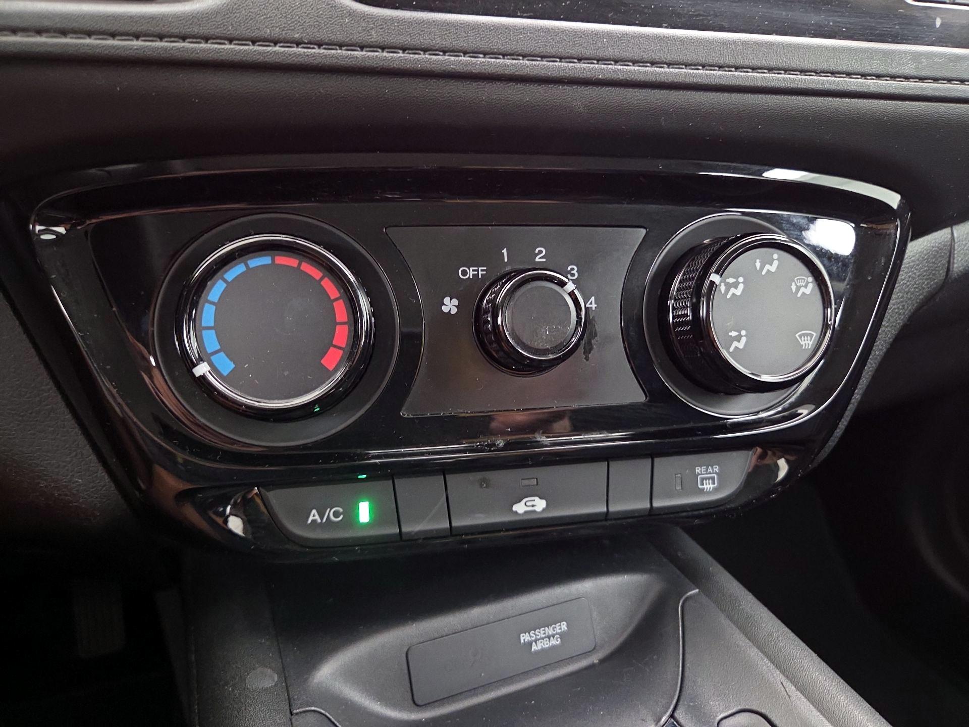 Thumbnail: 2019 Honda HR-V - 16