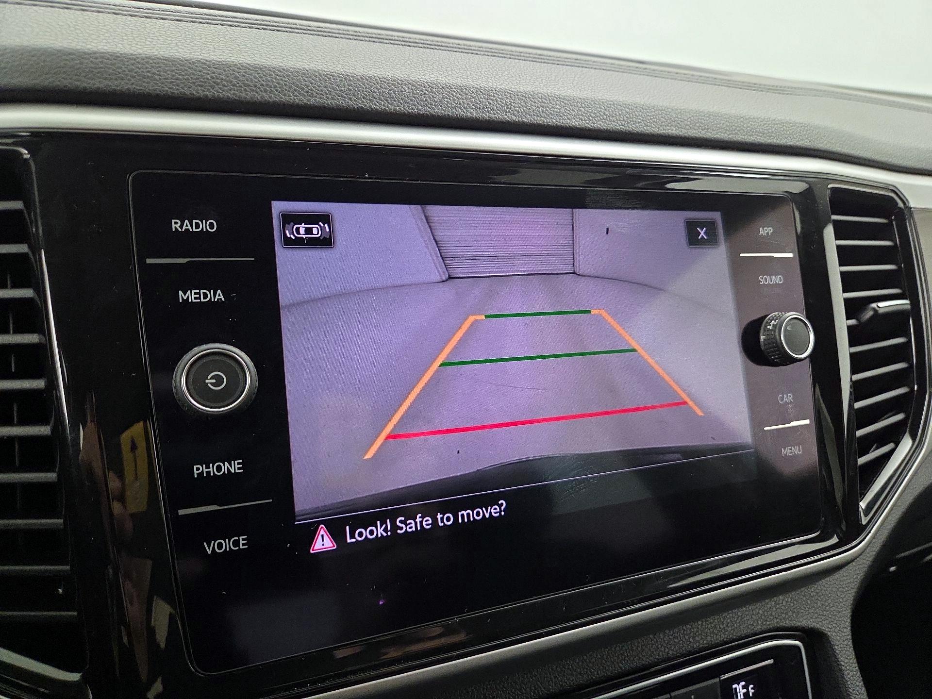 Thumbnail: 2022 Volkswagen Atlas - 14