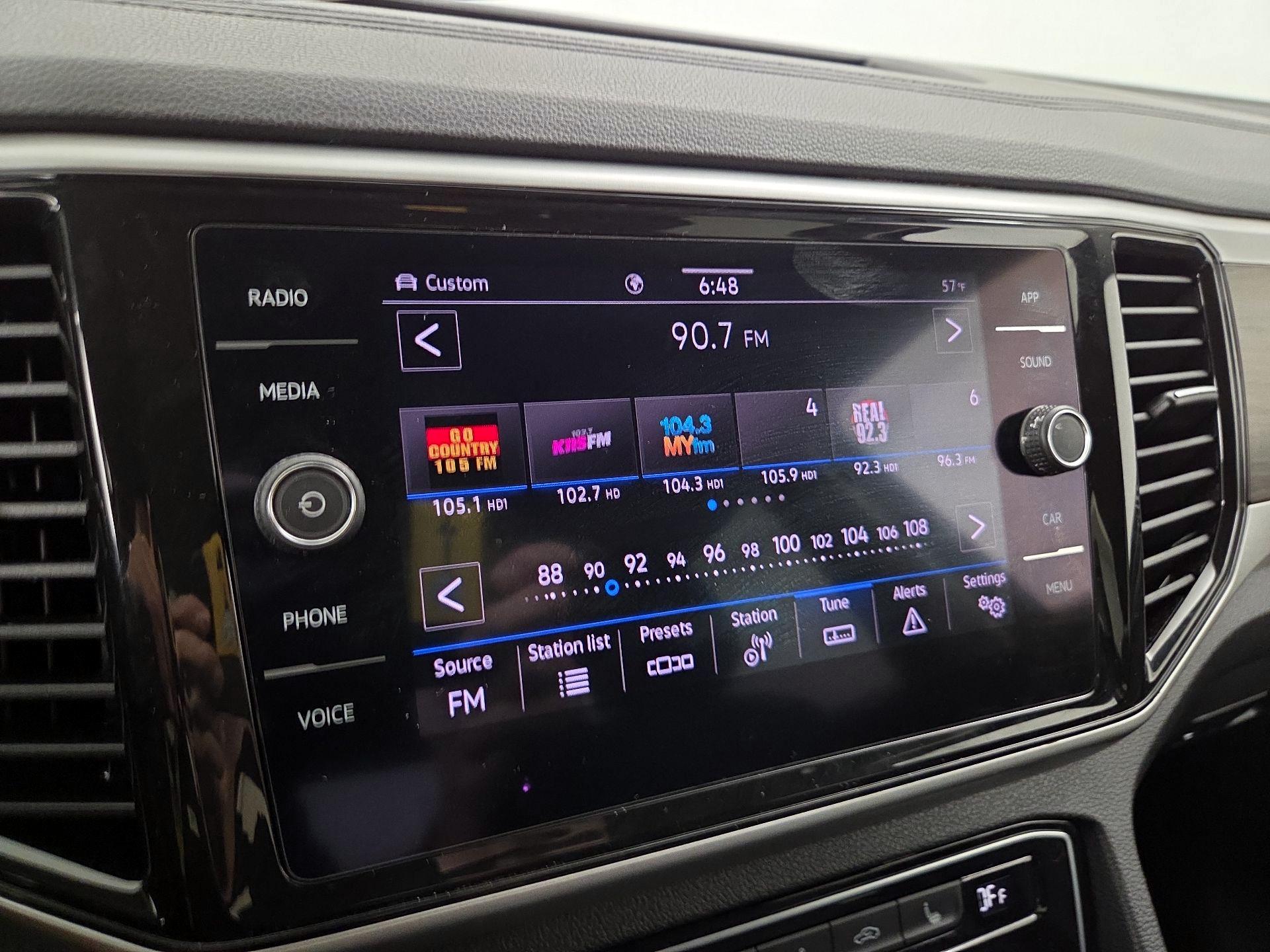 Thumbnail: 2022 Volkswagen Atlas - 15