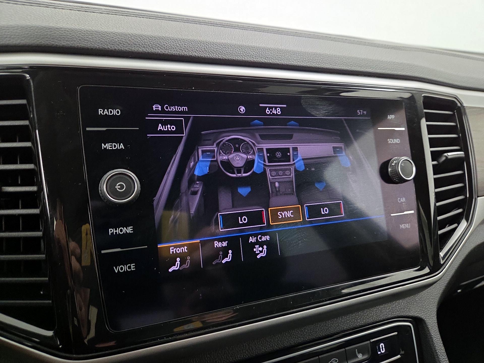 Thumbnail: 2022 Volkswagen Atlas - 16