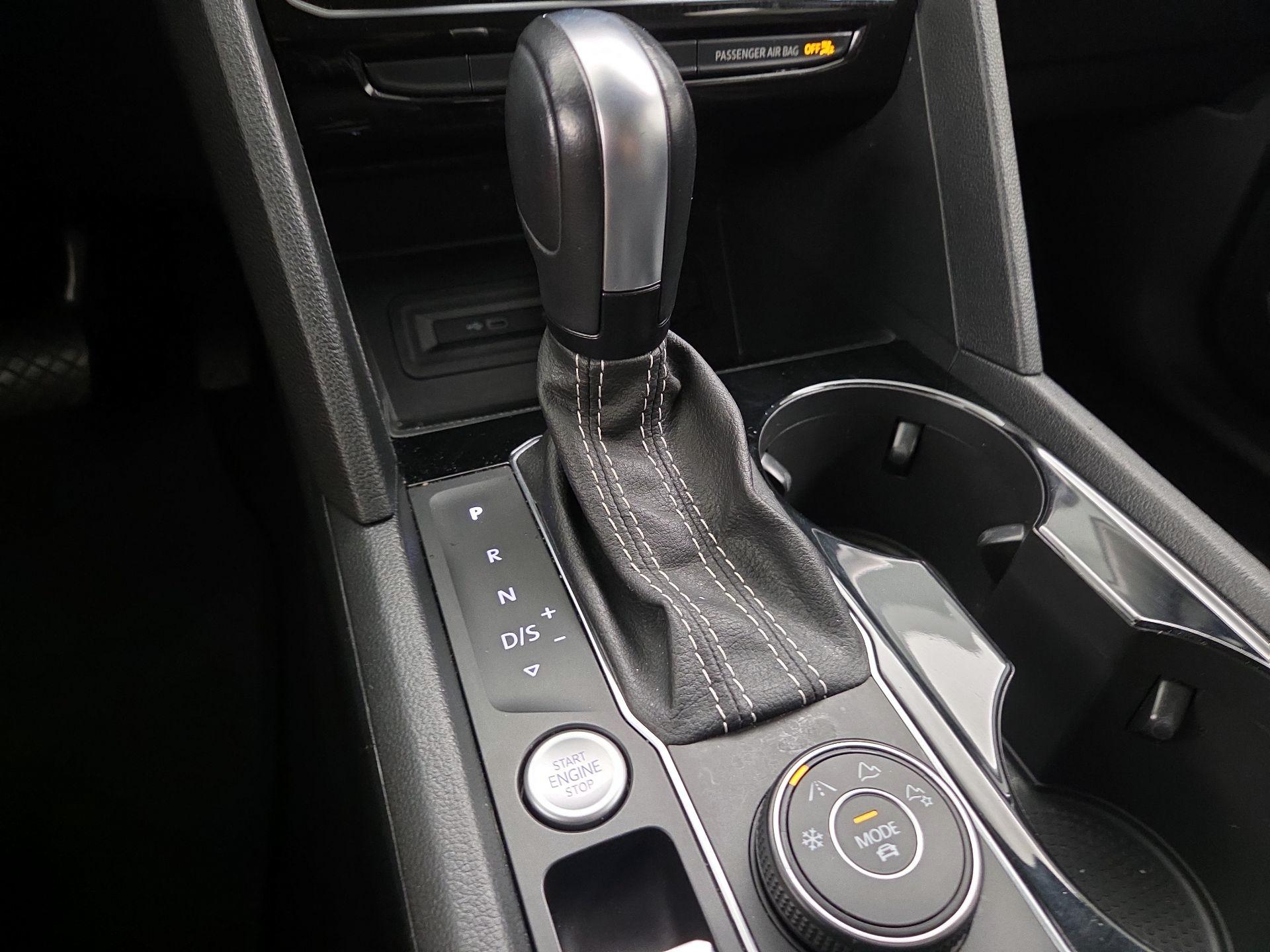 Thumbnail: 2022 Volkswagen Atlas - 17