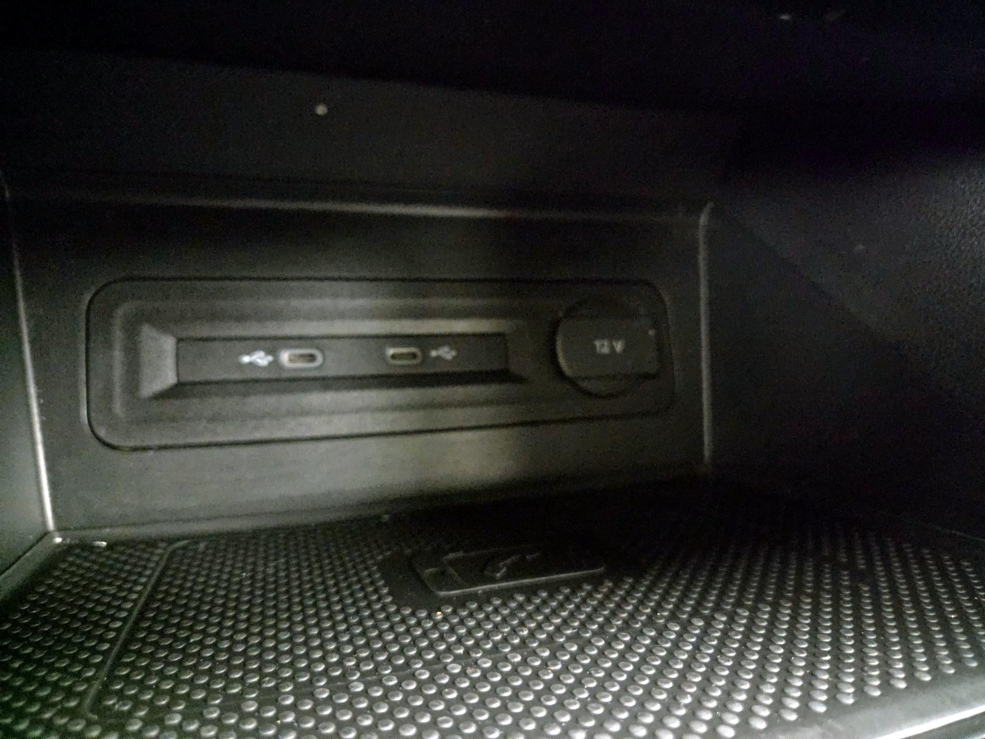 Thumbnail: 2022 Volkswagen Atlas - 18