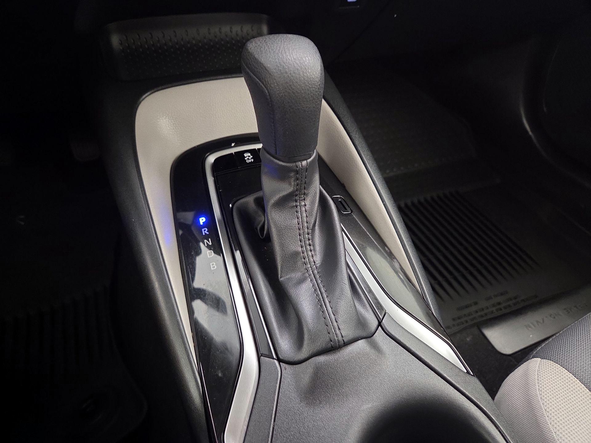 Thumbnail: 2023 Toyota Corolla - 17