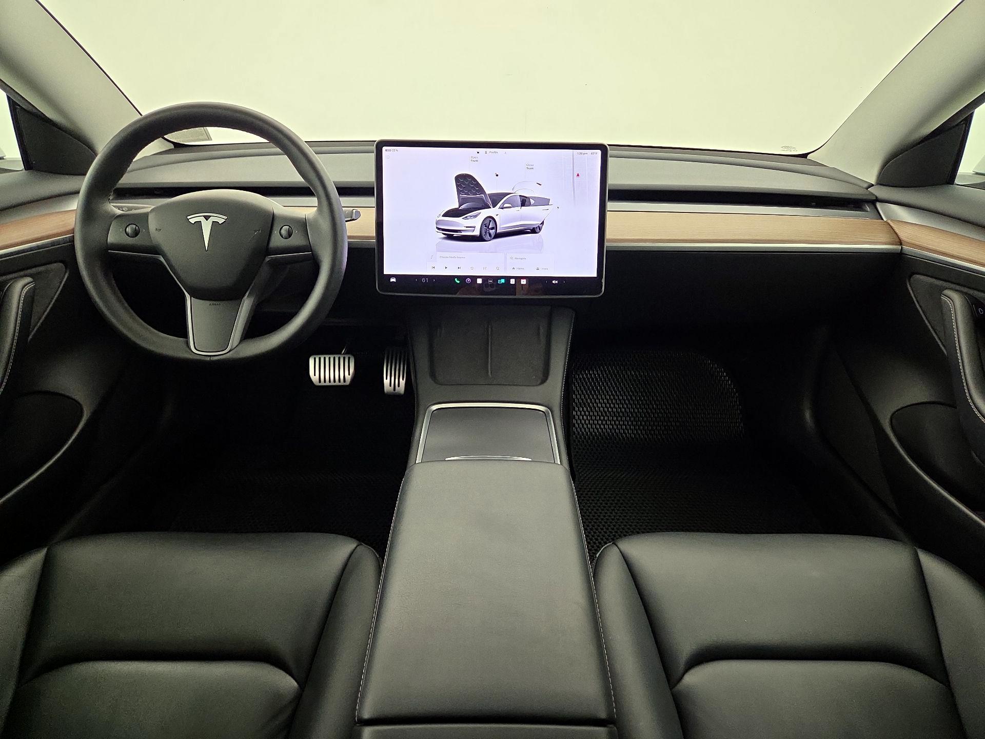 Thumbnail: 2023 Tesla Model 3 - 9