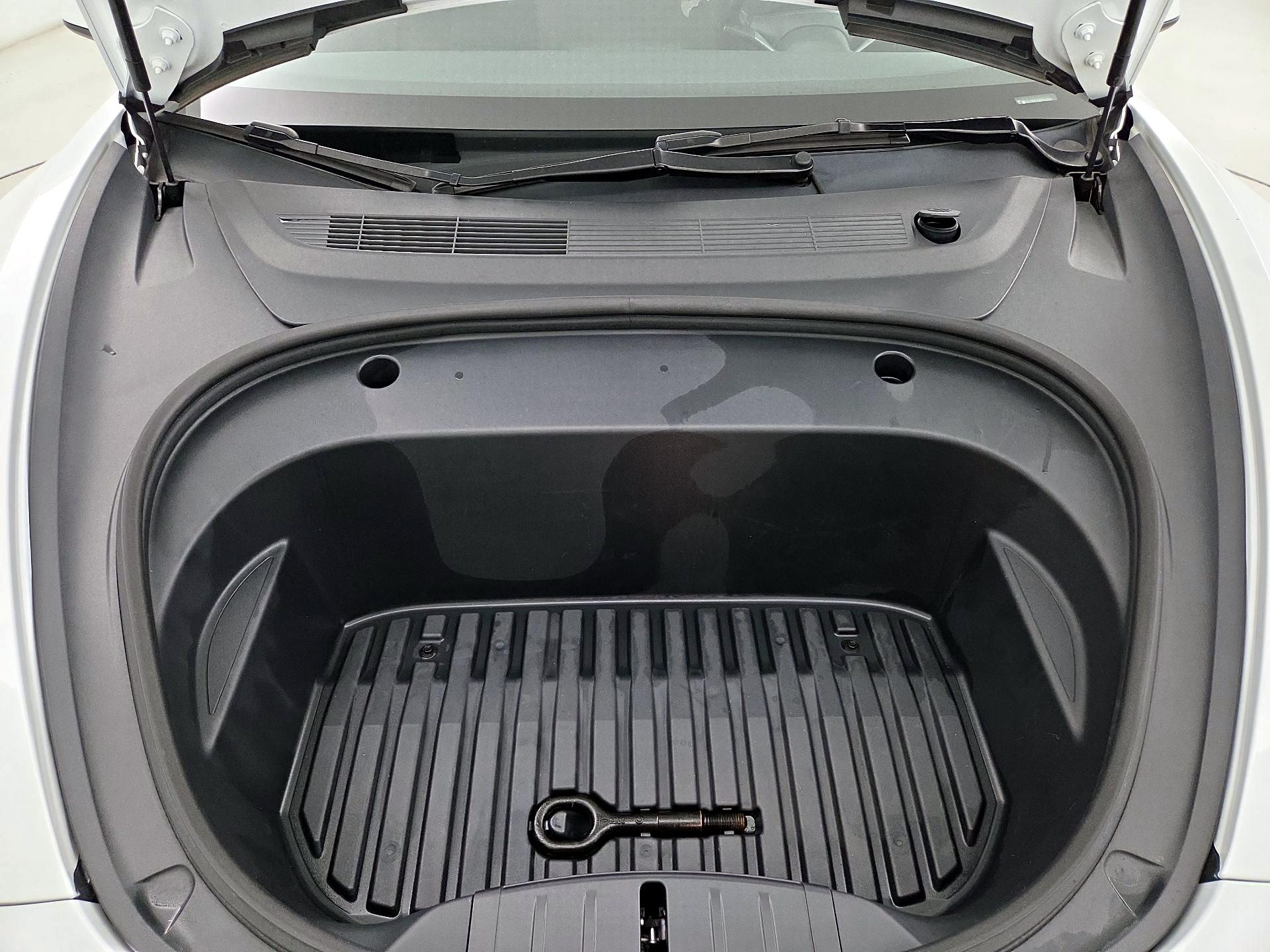 Thumbnail: 2023 Tesla Model 3 - 20