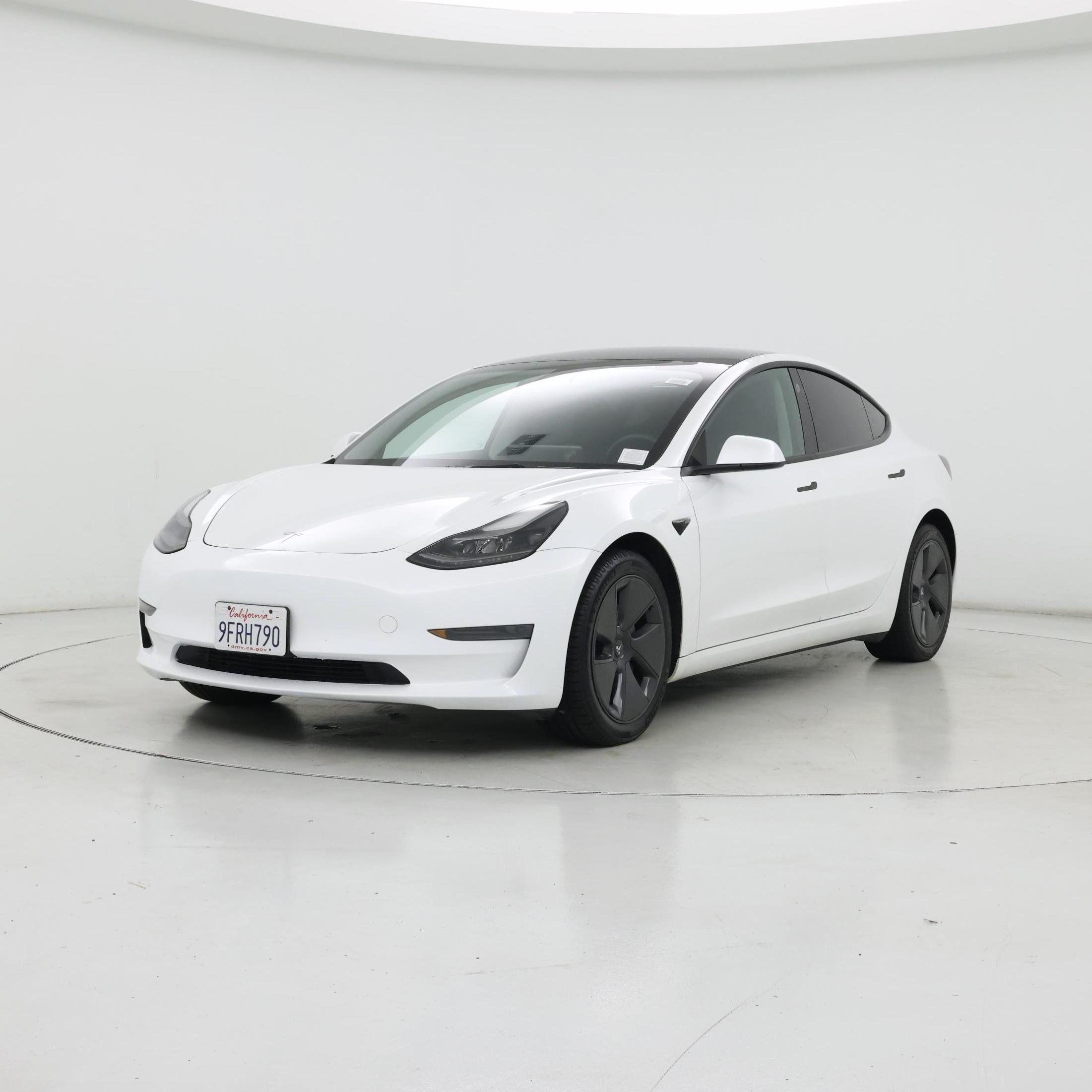 Thumbnail: 2023 Tesla Model 3 - 4