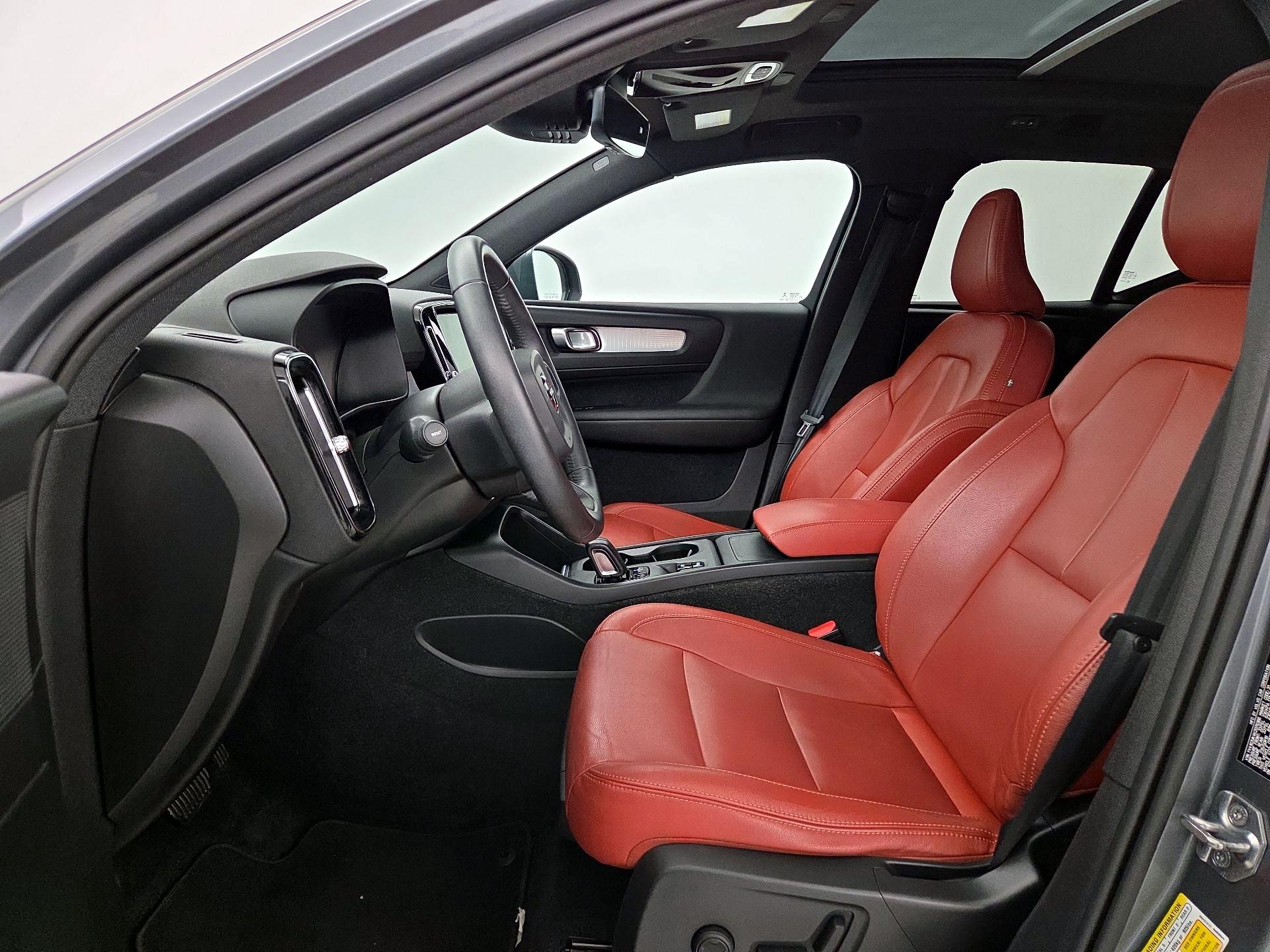 Thumbnail: 2019 Volvo XC40 - 11