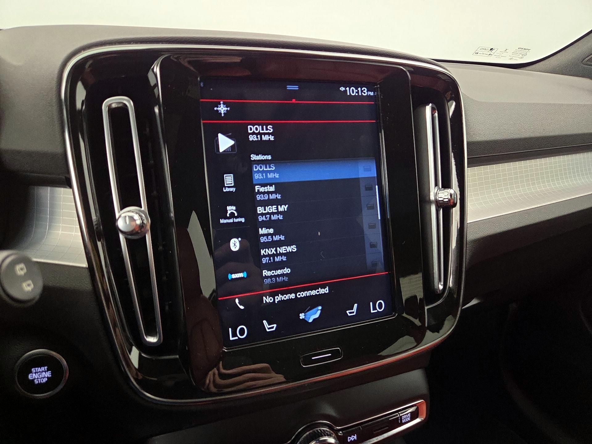 Thumbnail: 2019 Volvo XC40 - 16