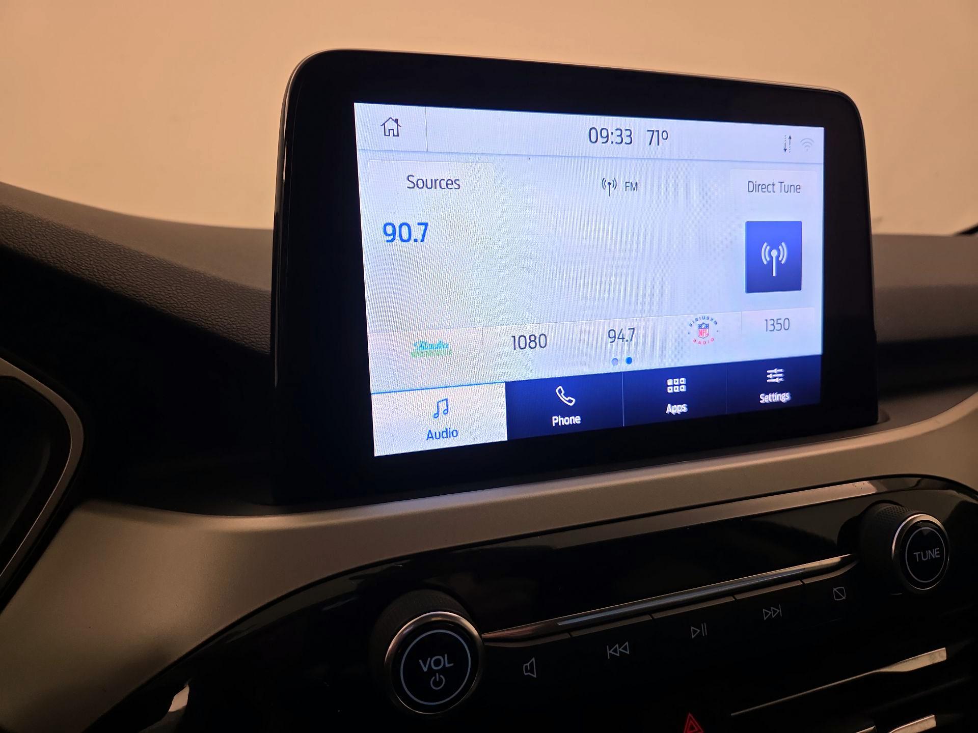 Thumbnail: 2022 Ford Escape - 15