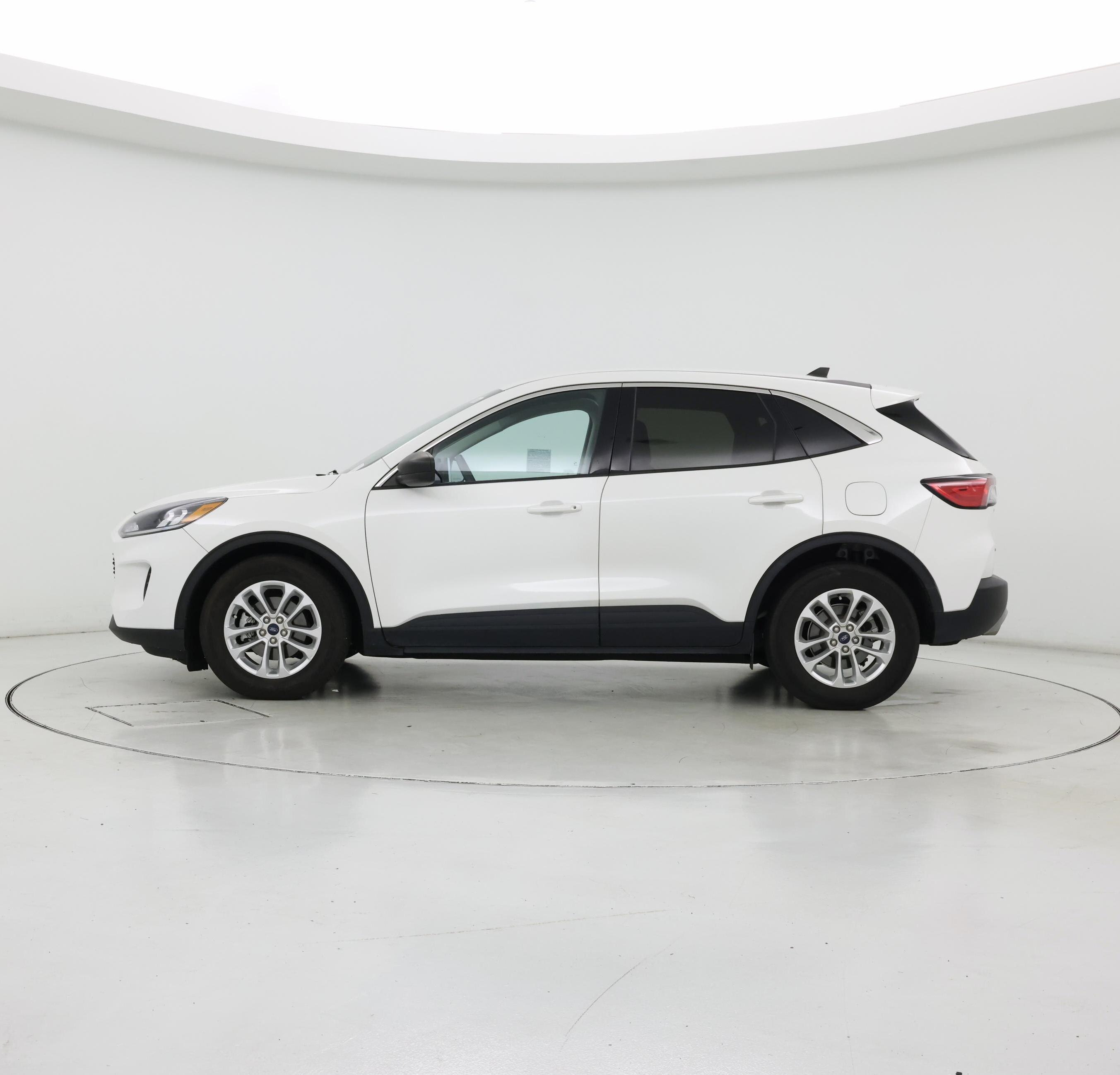 Thumbnail: 2022 Ford Escape - 3